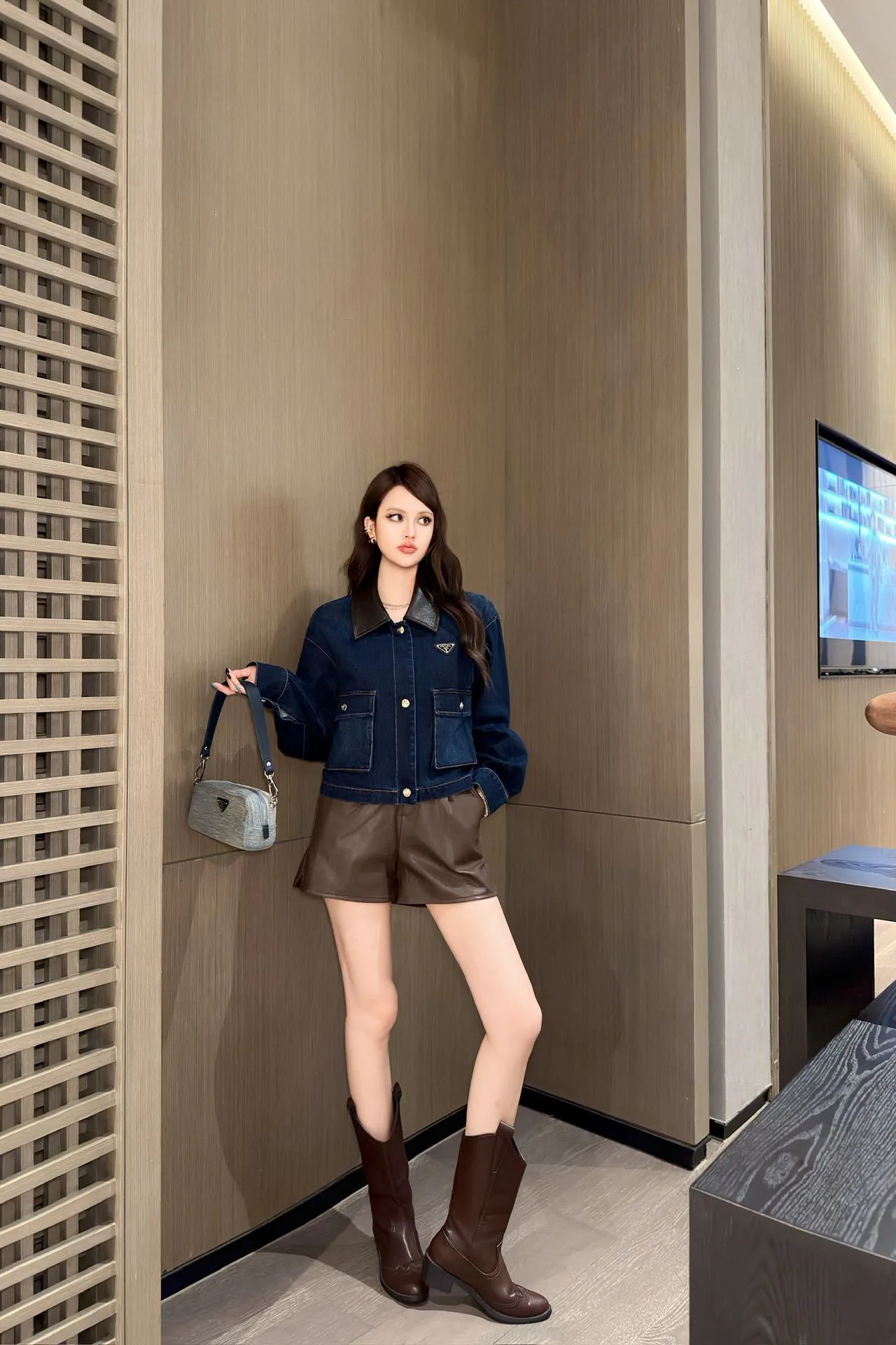 Куртки И Пуховики Женские Prada 18677895