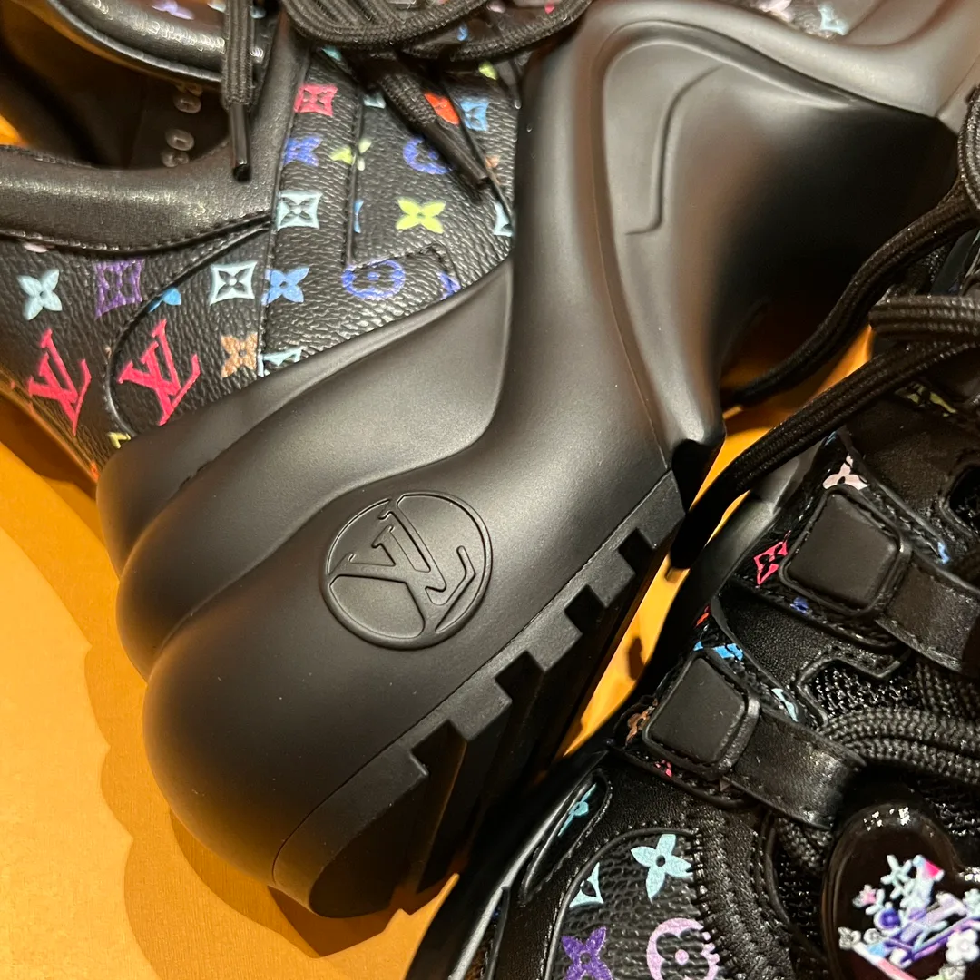 Кроссовки Женские Louis Vuitton 371374