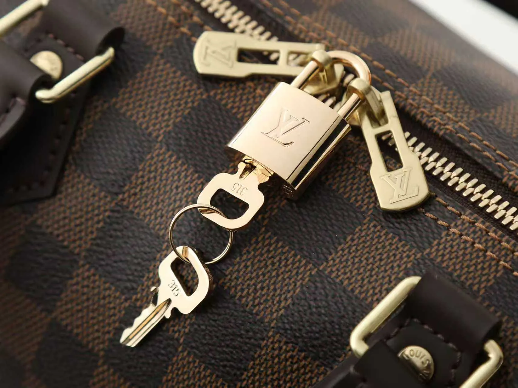 Сумки На Ремне Женские Louis Vuitton 133492