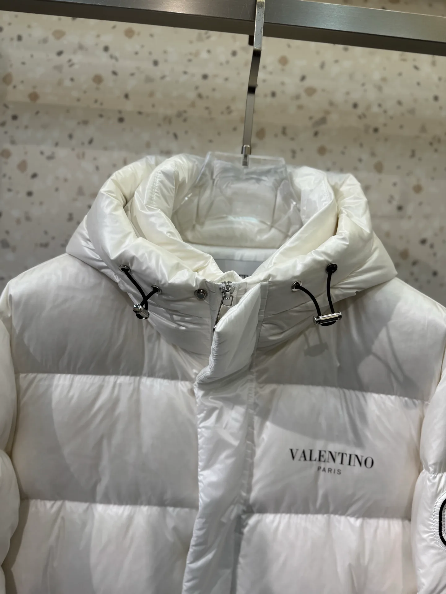 Куртки И Пуховики Мужские Valentino 433416