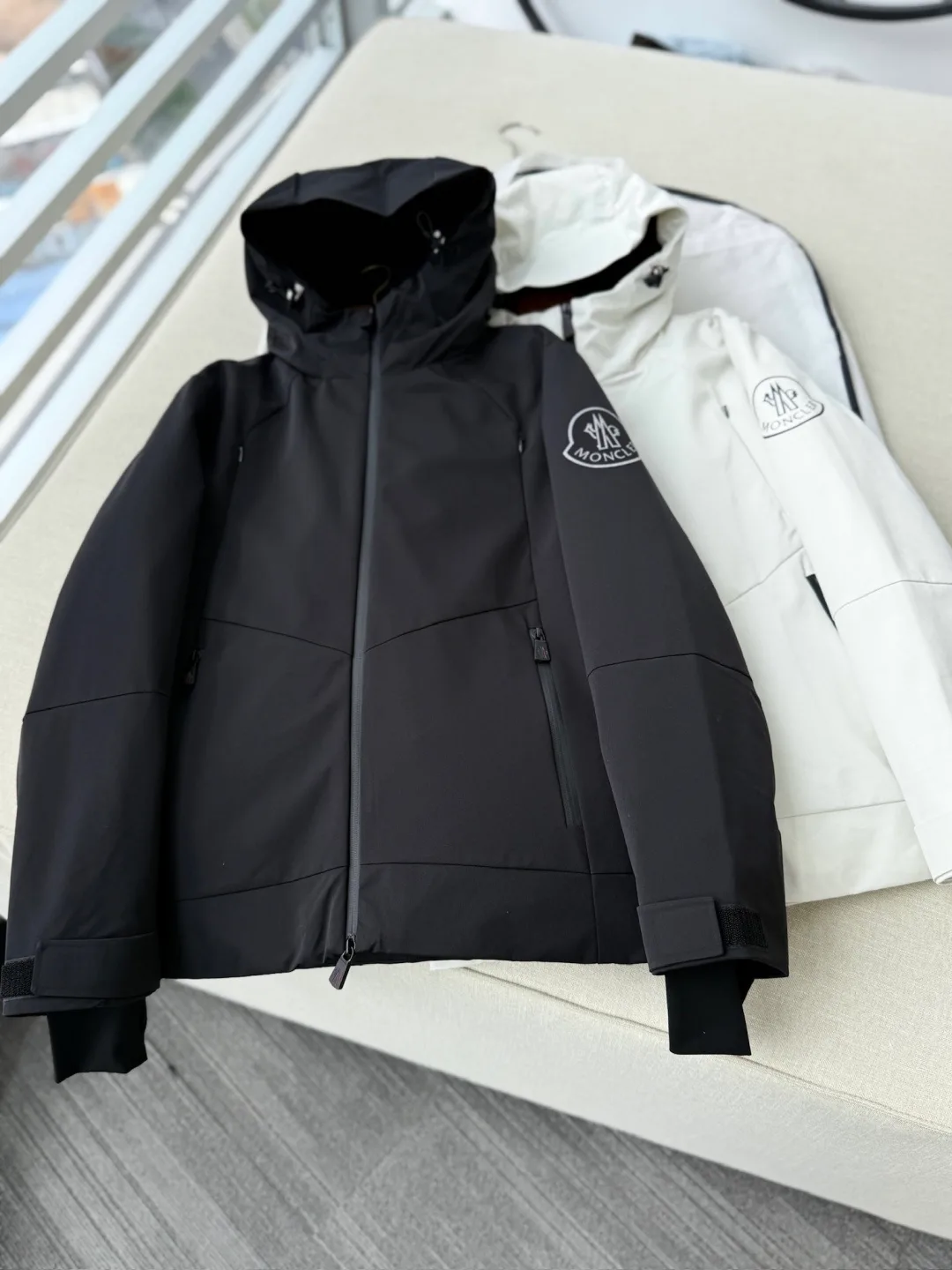 Куртки И Пуховики Женские Moncler 18728791