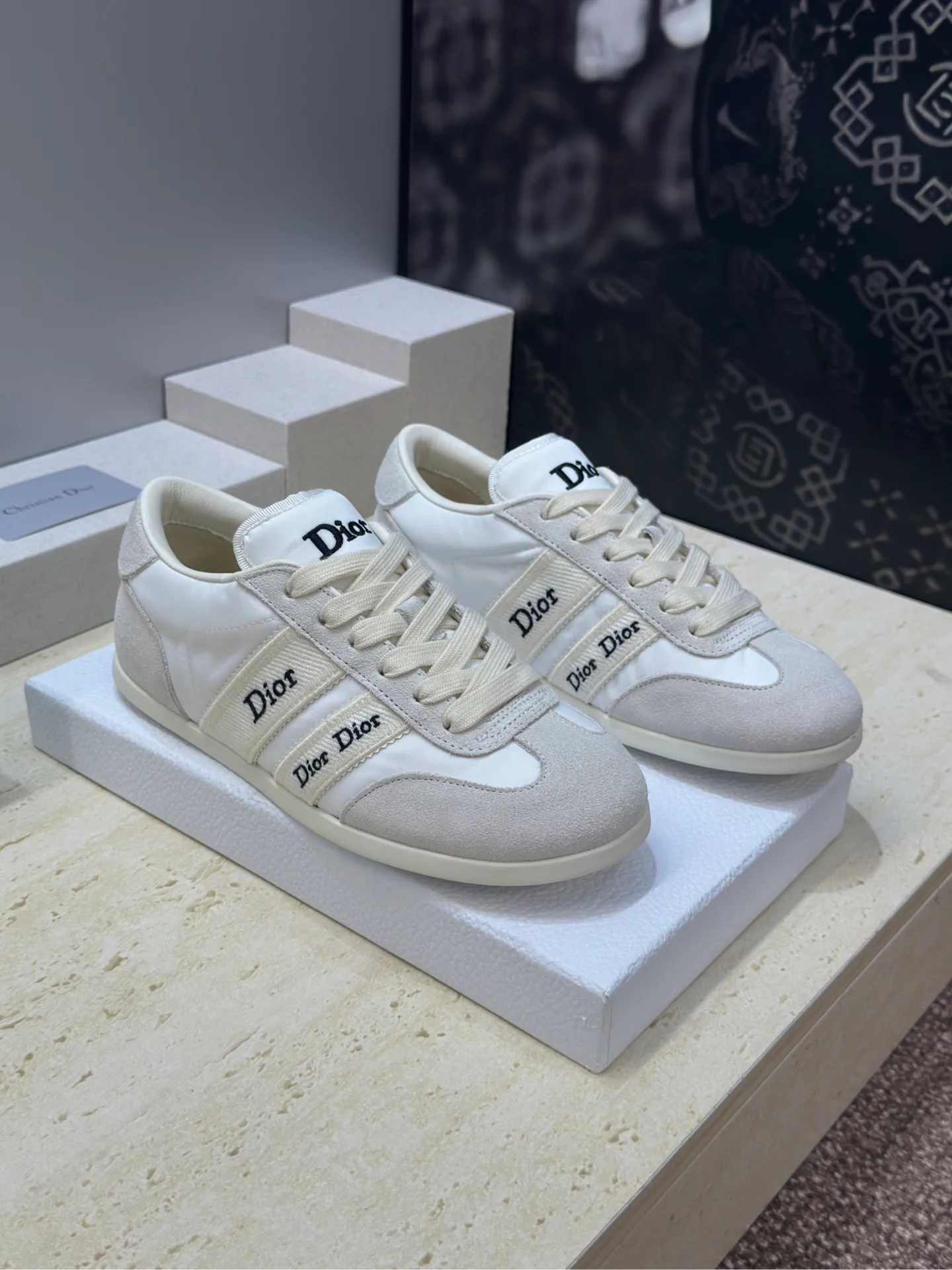 Кроссовки Женские Christian Dior 17612352