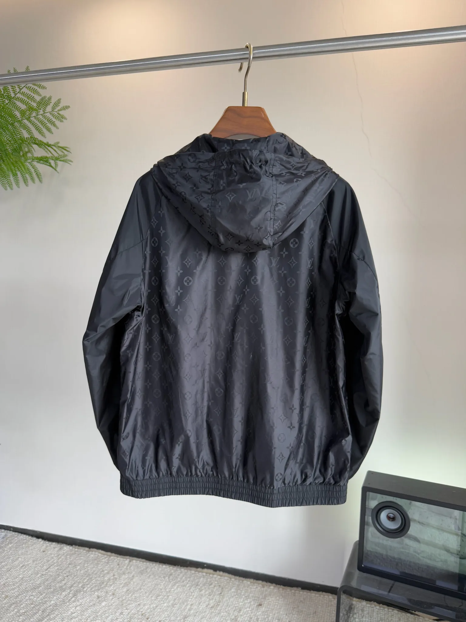 Куртки И Пуховики Мужские Louis Vuitton 12953193