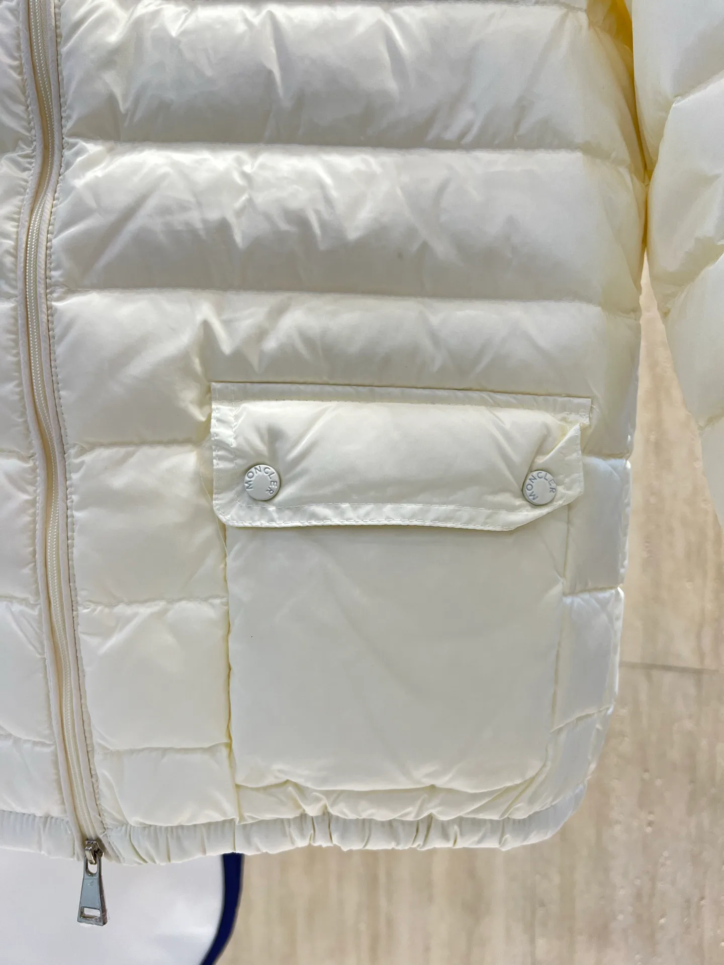 Куртки И Пуховики Женские Moncler 18212697