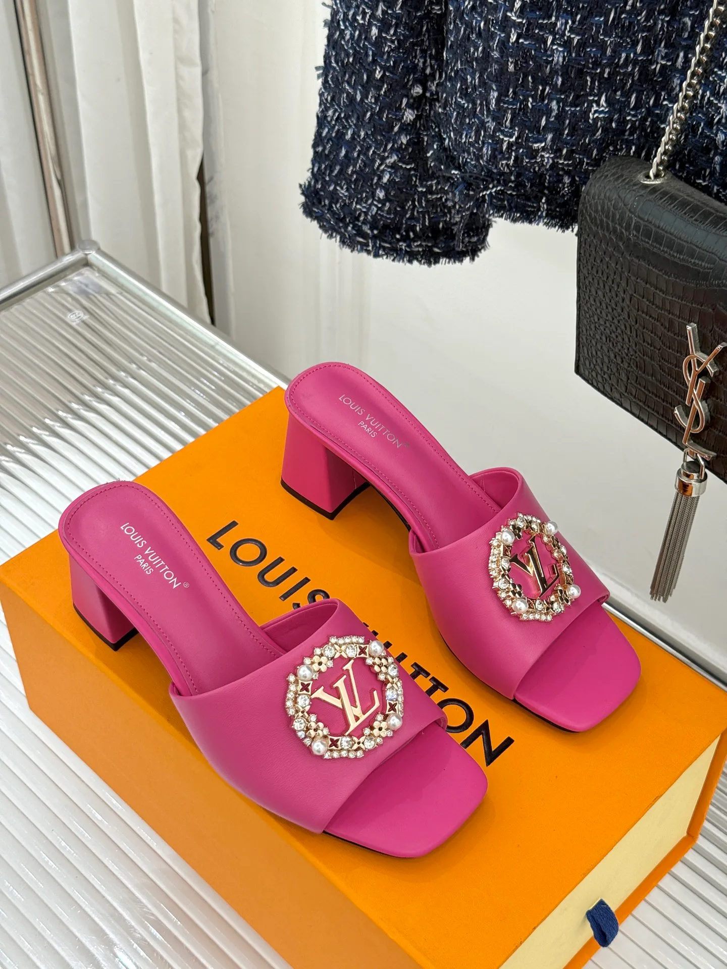 Босоножки Женские Louis Vuitton 2654673