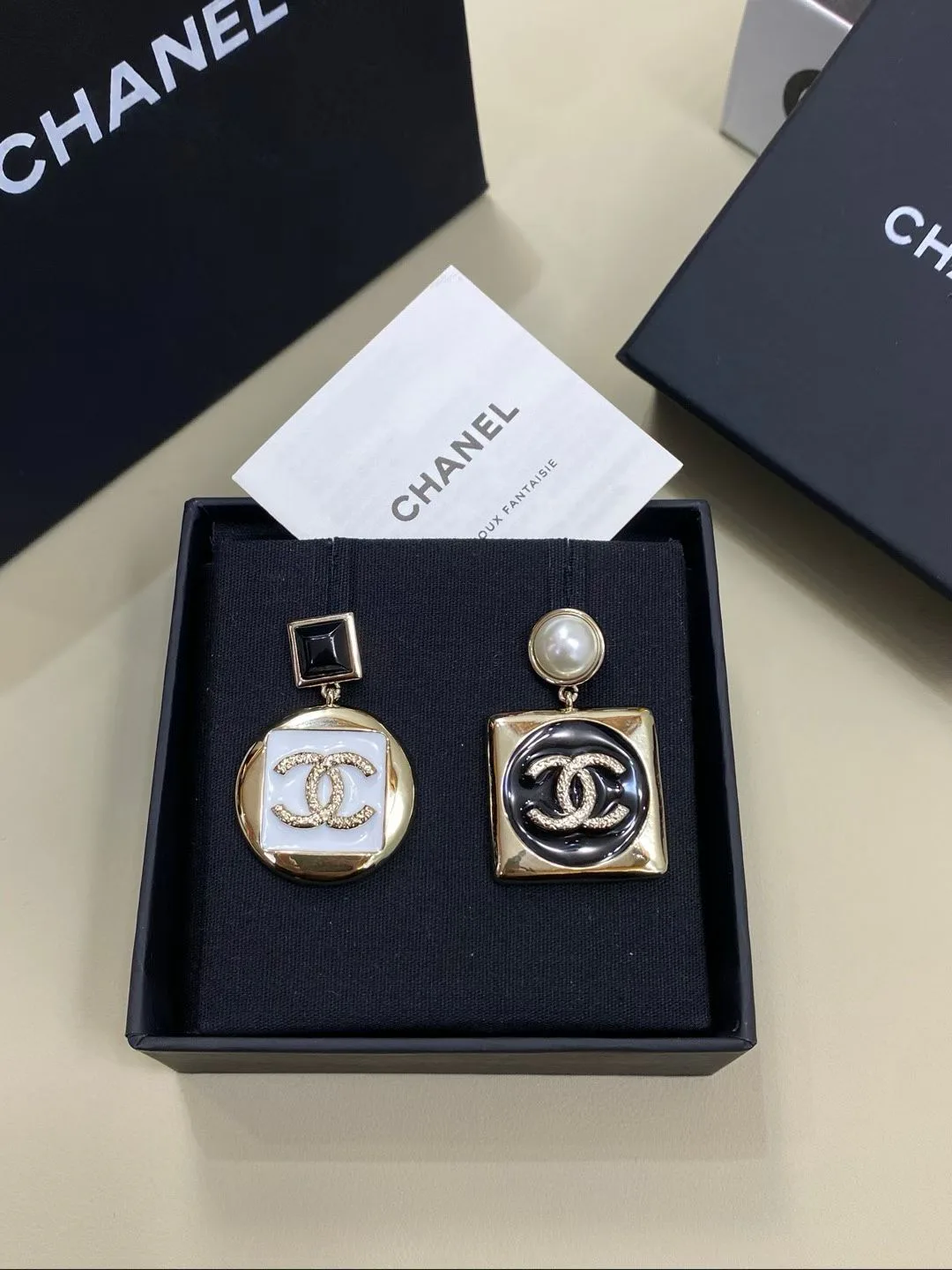 Бижутерия Chanel 817700