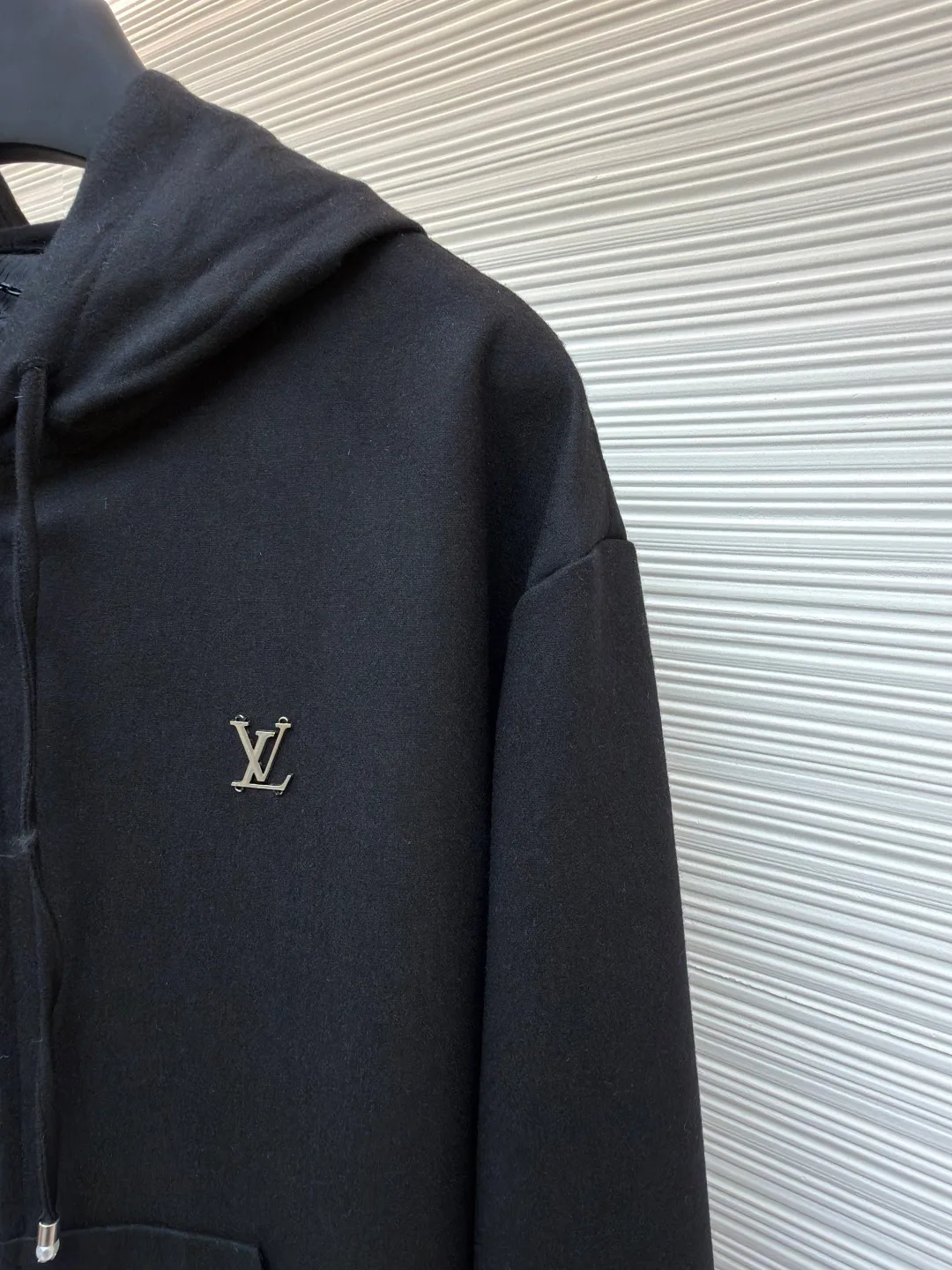Куртки И Пуховики Мужские Louis Vuitton 17480623