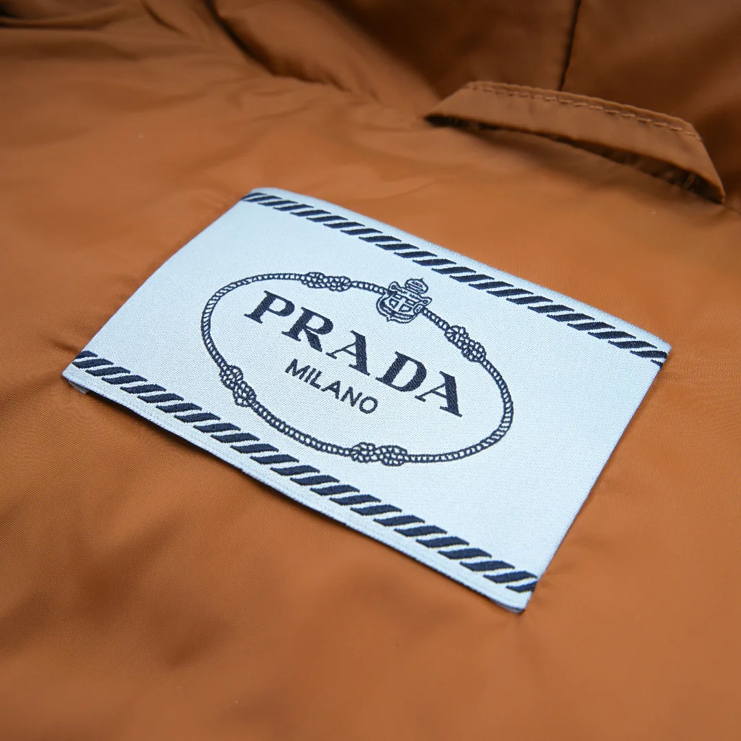 Куртки И Пуховики Женские Prada 435010