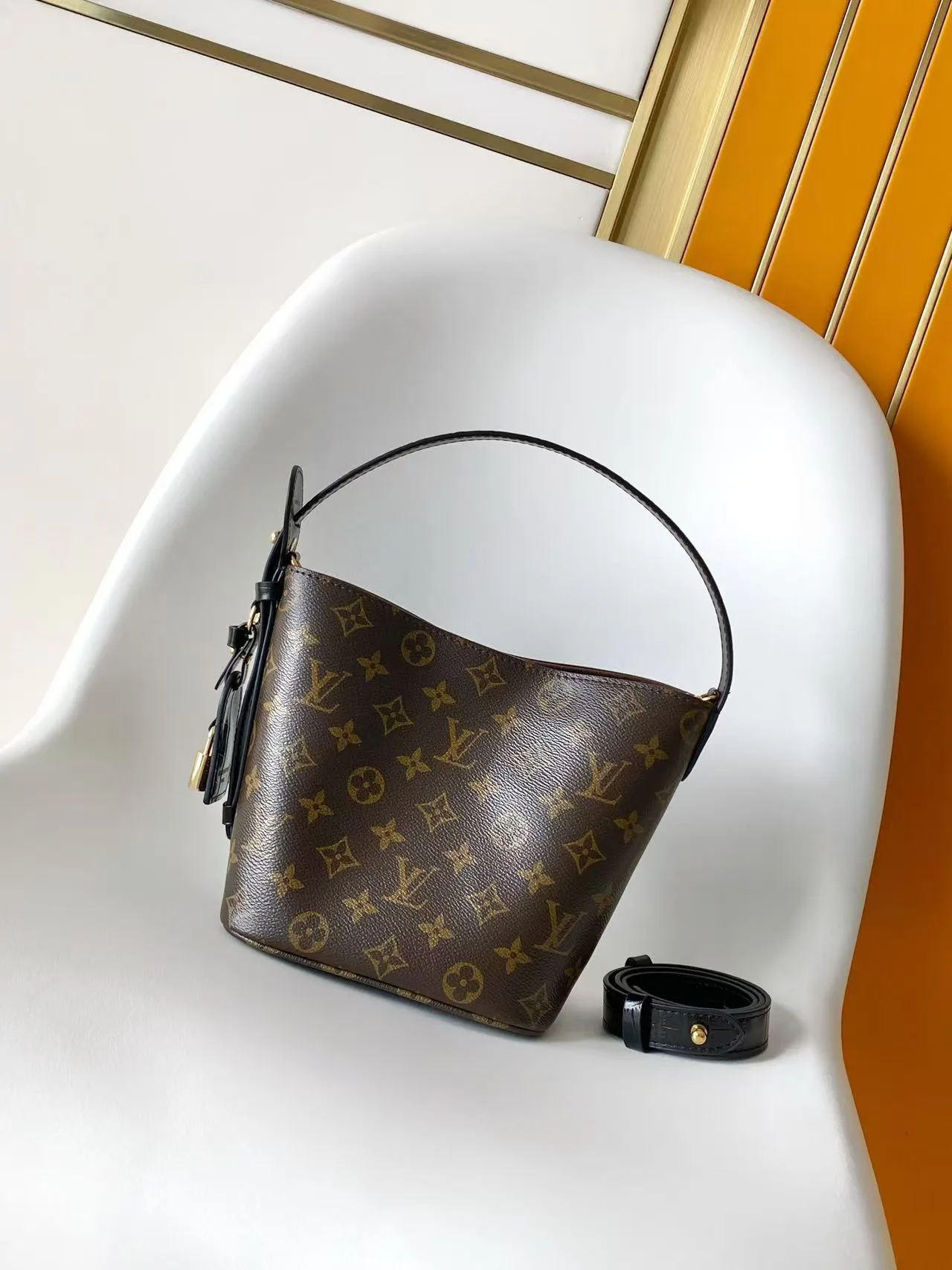 Классические Сумки Женские Louis Vuitton 11872305