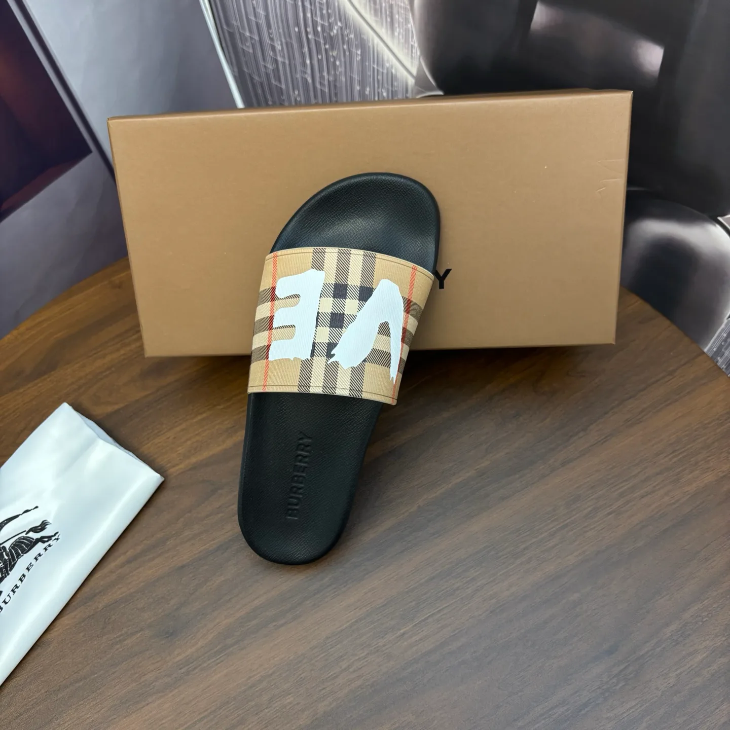 Шлепанцы Женские Burberry 587963