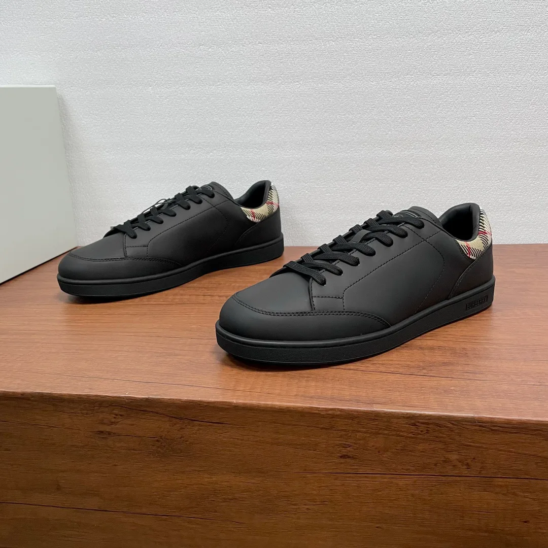 Кроссовки Мужские Burberry 4266653