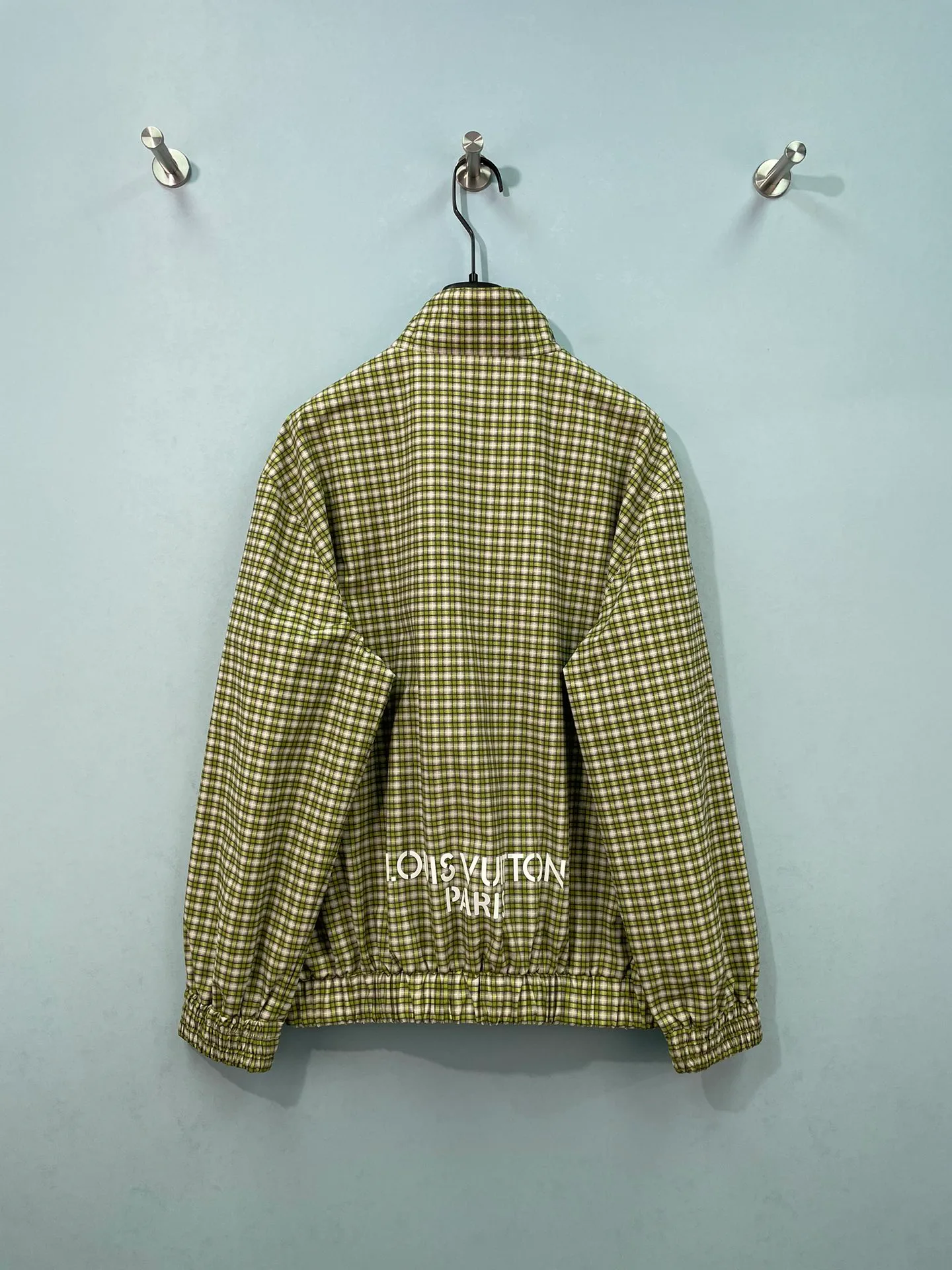 Куртки И Пуховики Женские Louis Vuitton 18152069