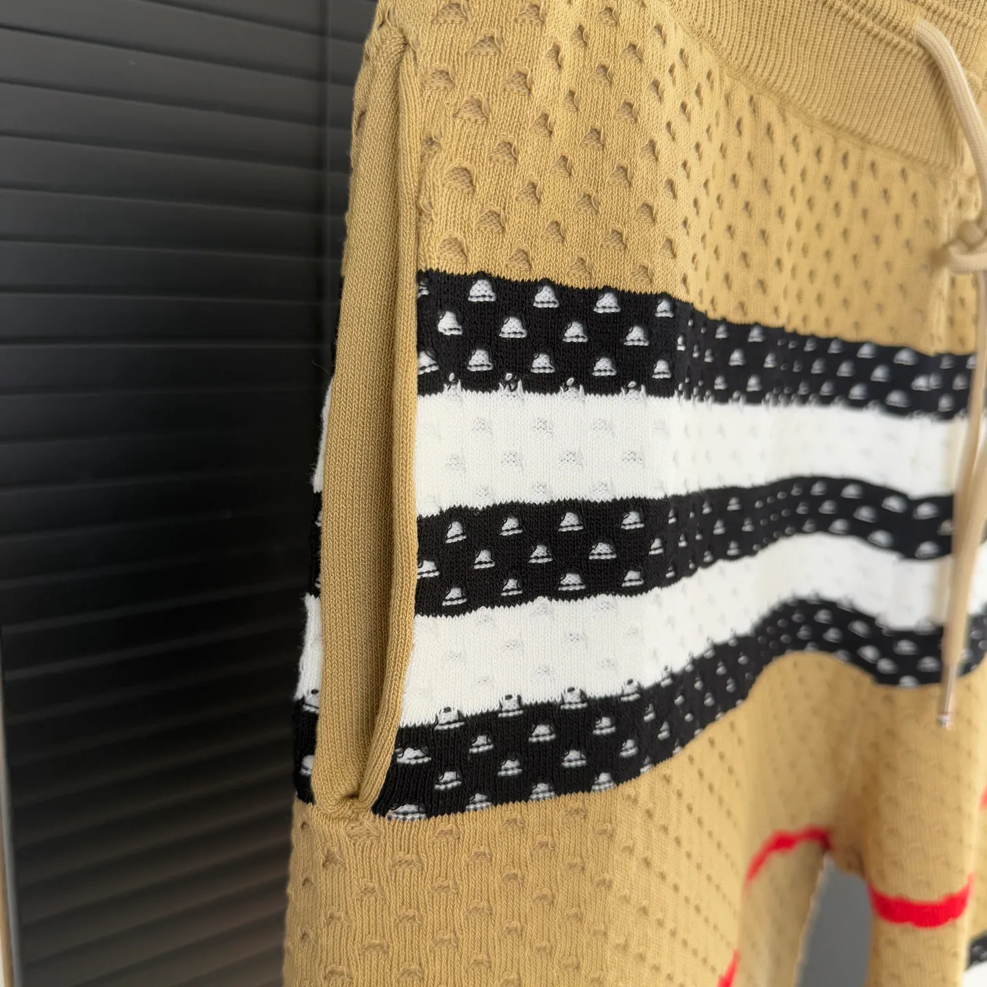 Шорты Женские Burberry 10952477