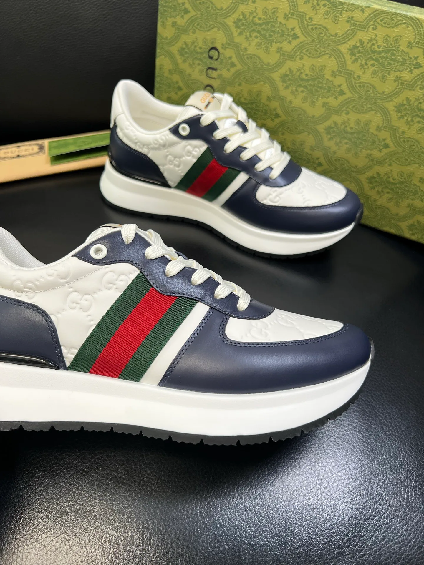 Кроссовки Женские Gucci 173792