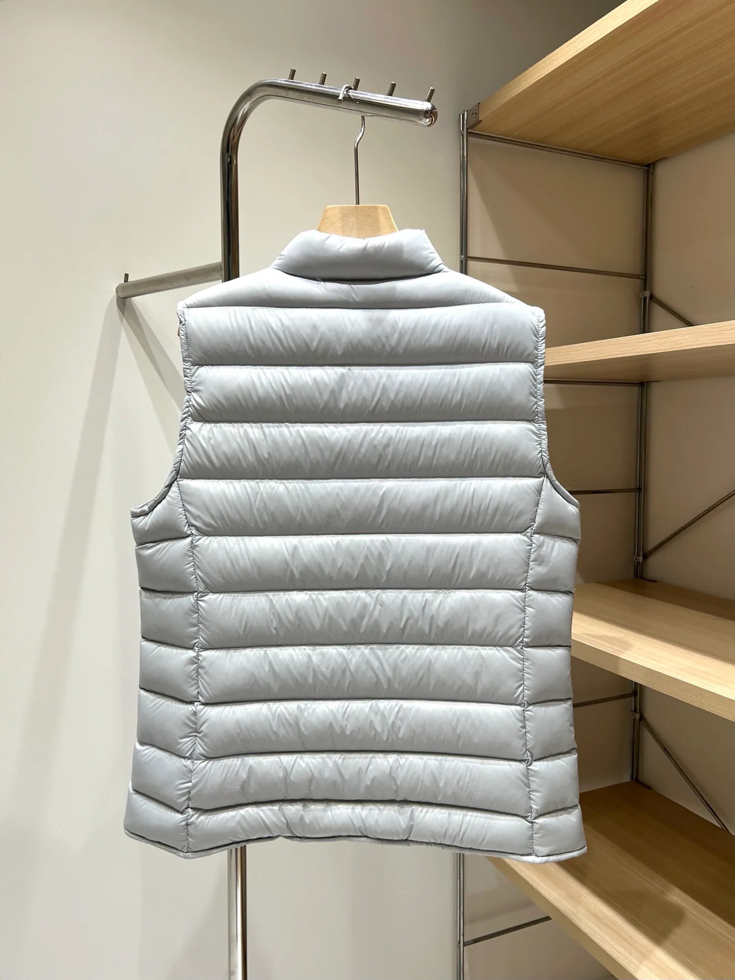 Жилеты Женские Moncler 18110908