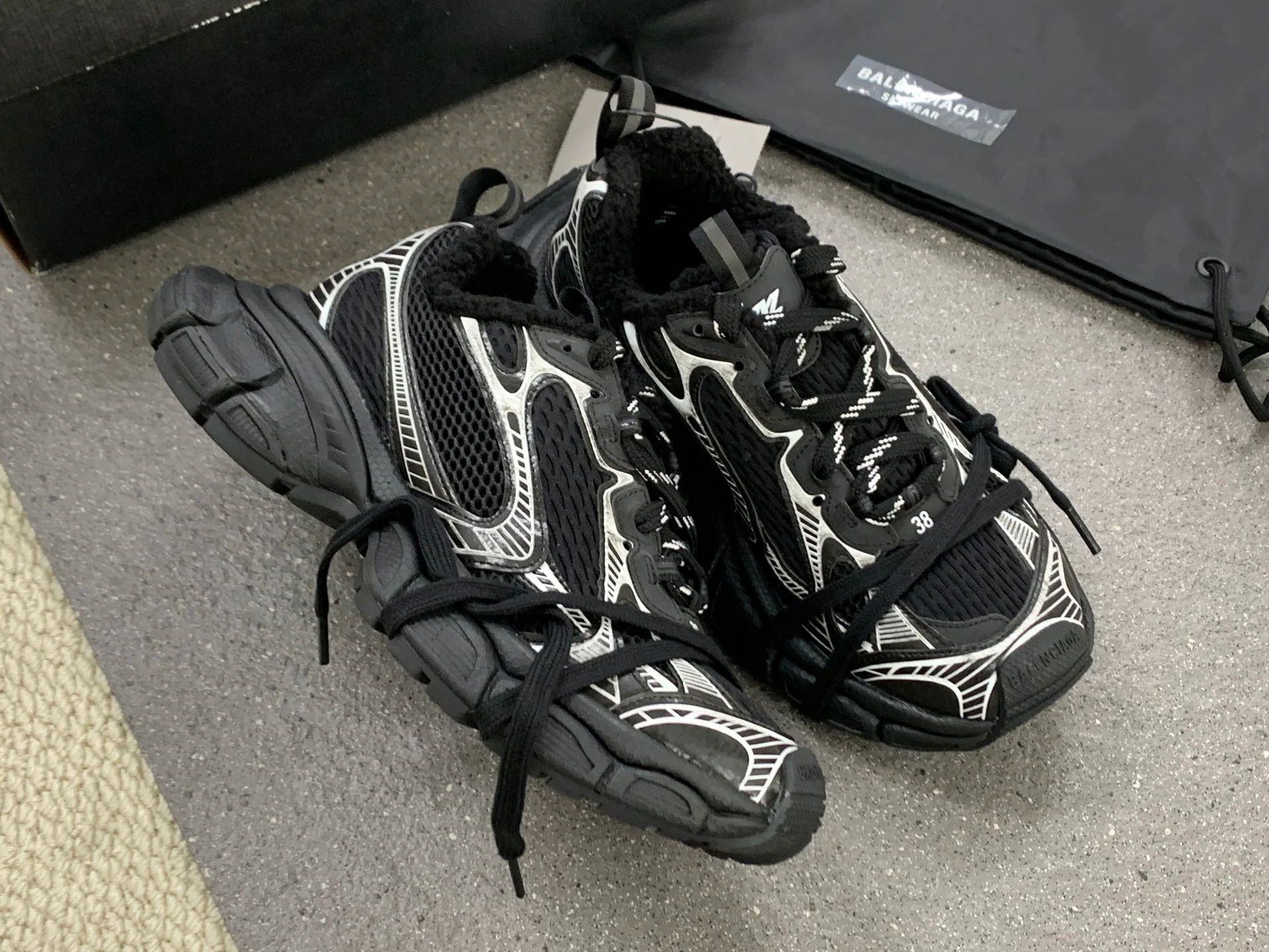 Кроссовки Женские Balenciaga 230338