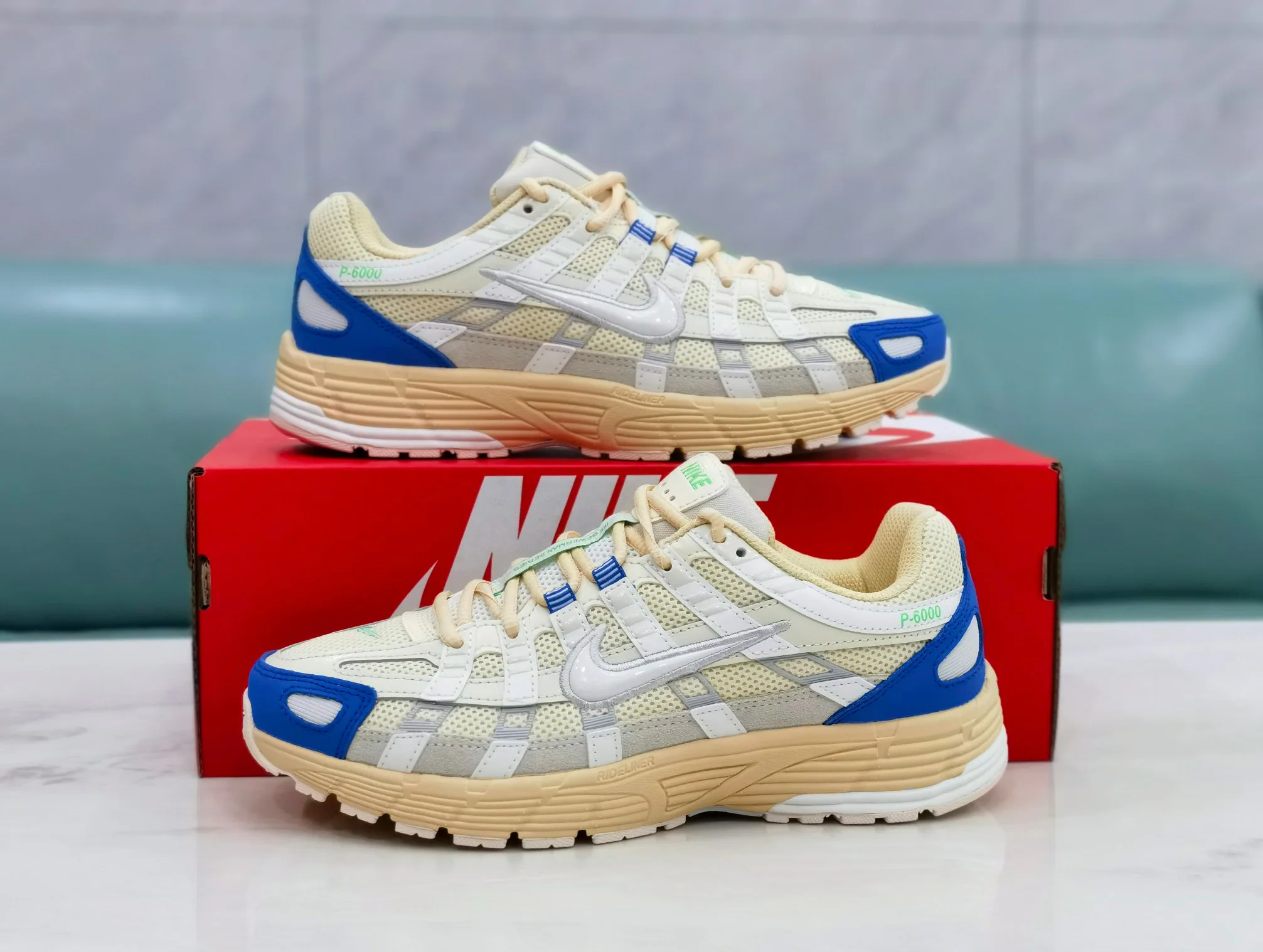 Кроссовки Женские Nike 1105