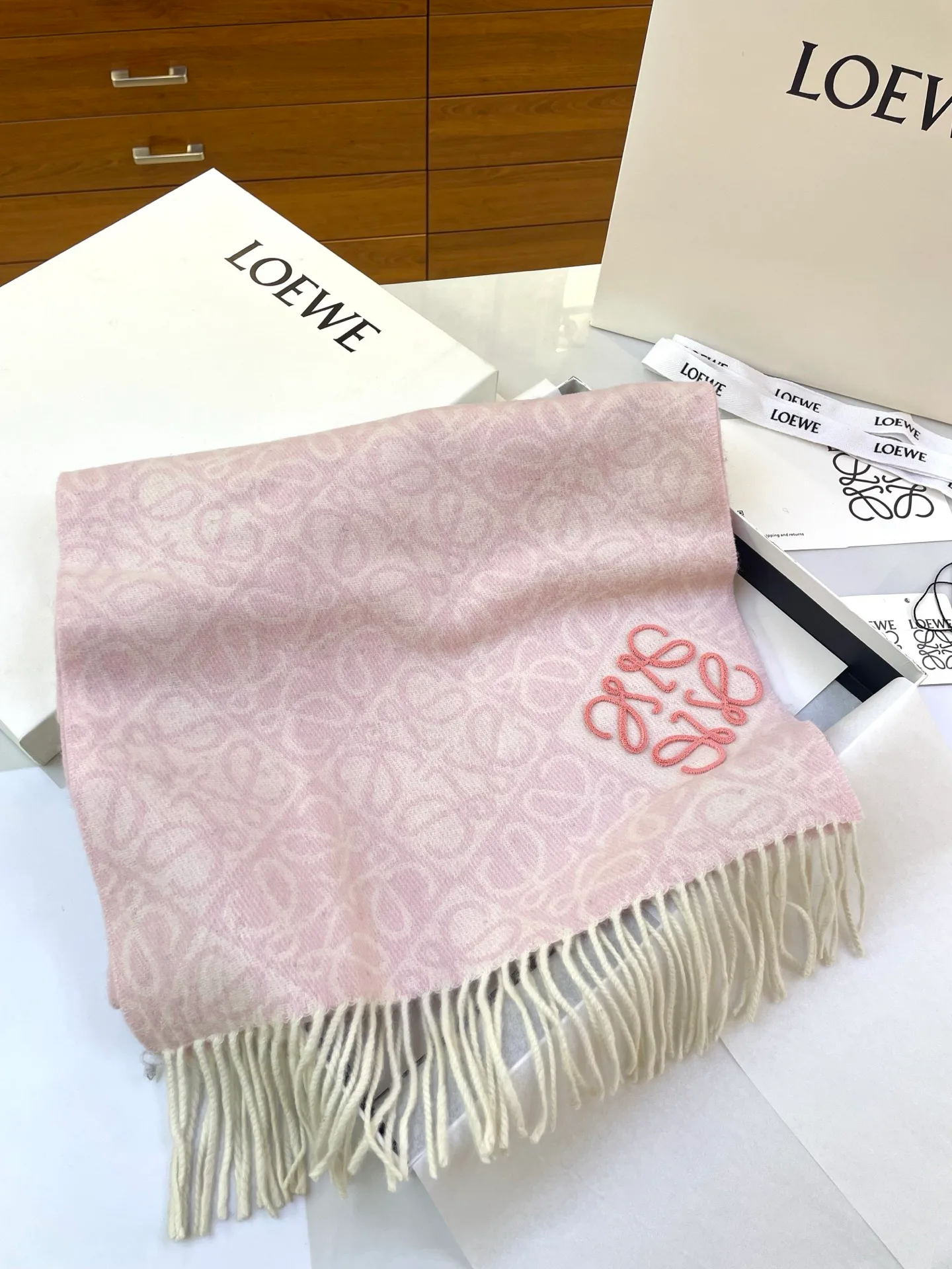 Шарфы Loewe 210205