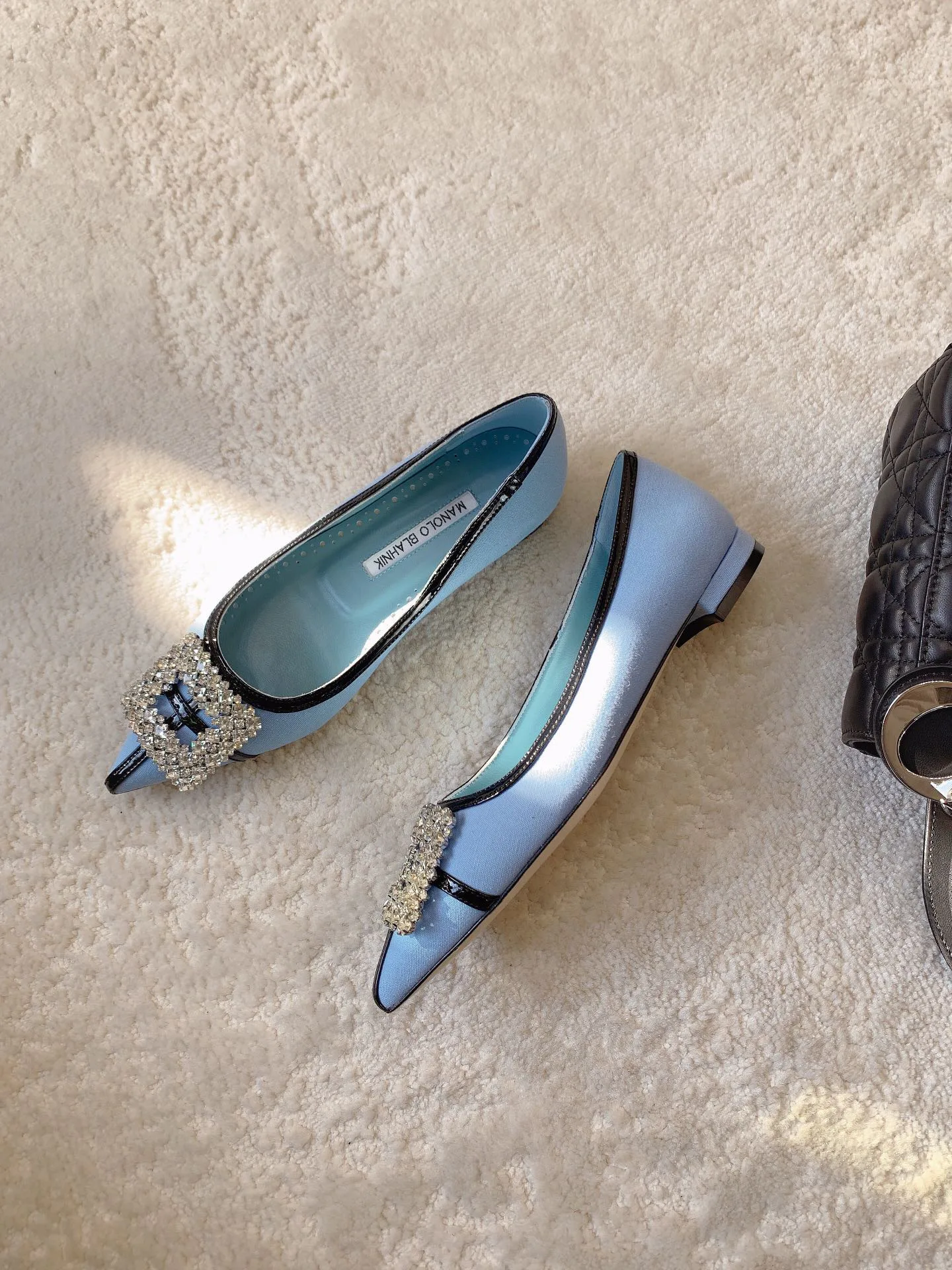 Туфли Женские Manolo Blahnik 18698279