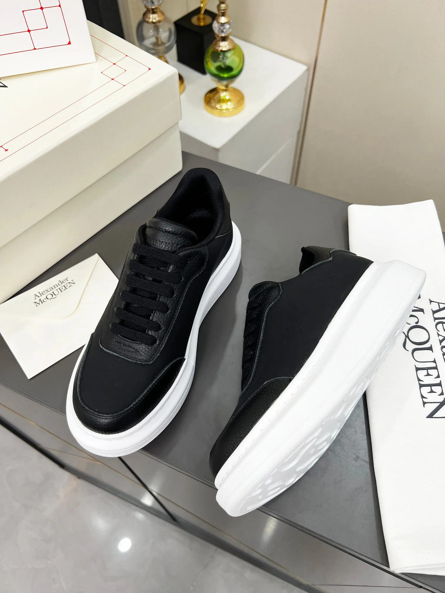 Кроссовки Женские Alexander Mcqueen 18740784