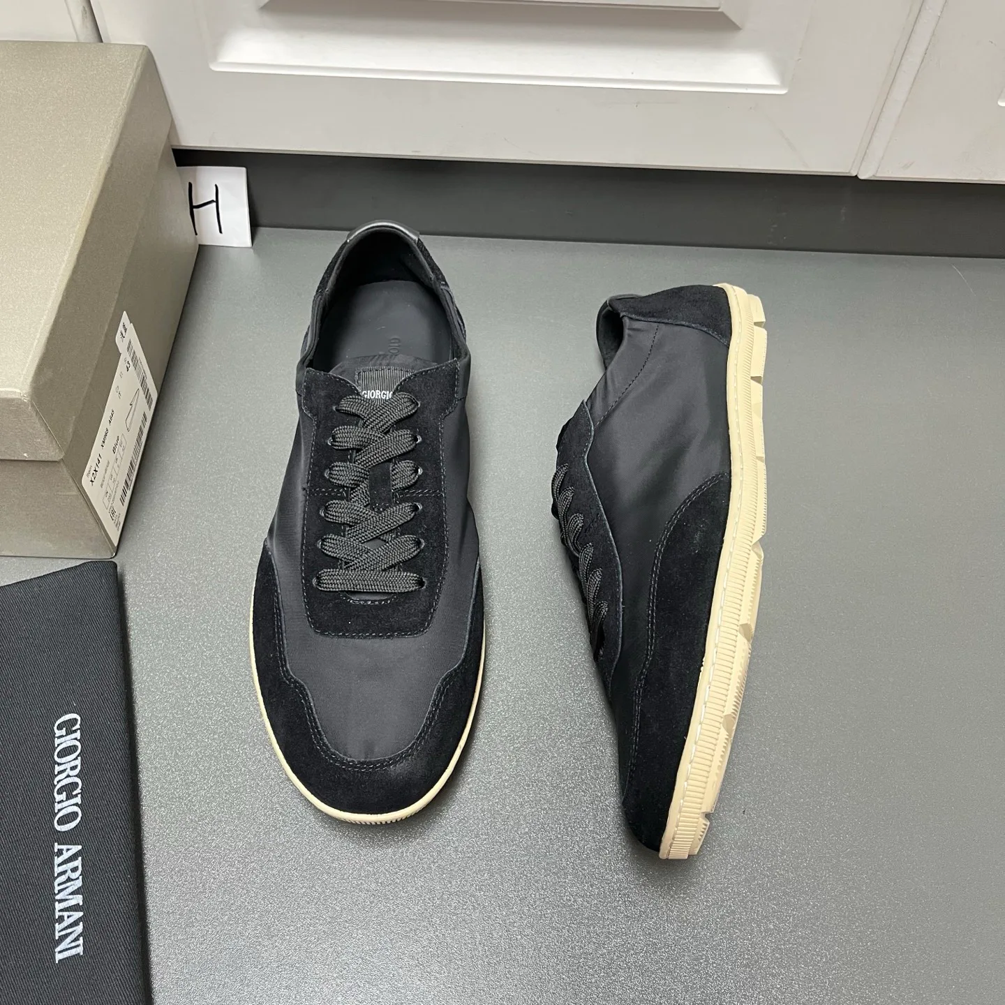 Кроссовки Мужские Armani 17636580