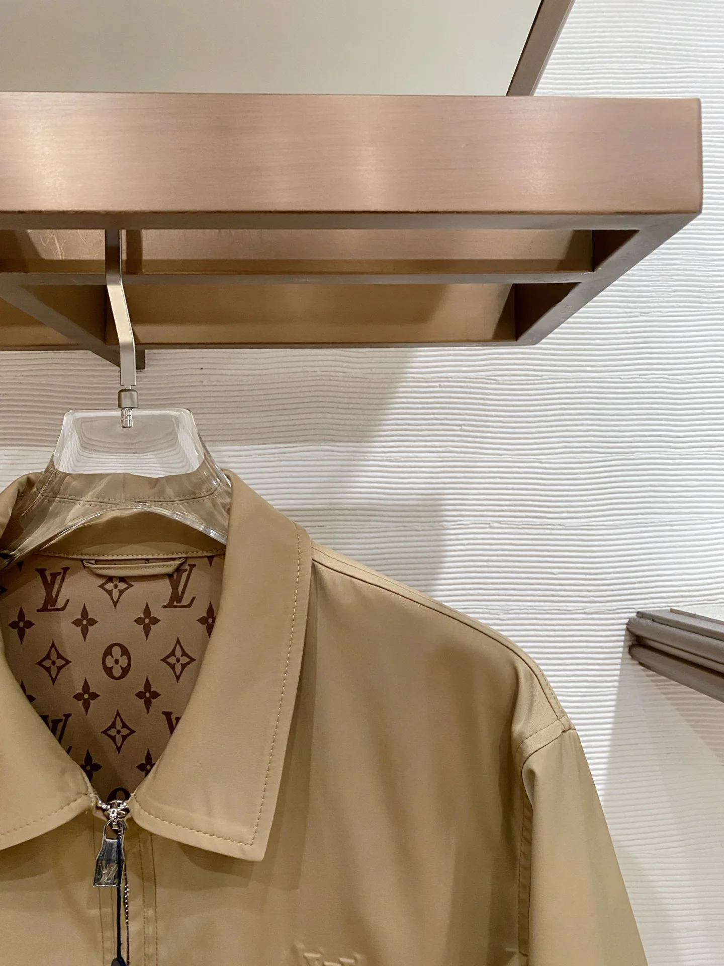 Куртки И Пуховики Мужские Louis Vuitton 2385903