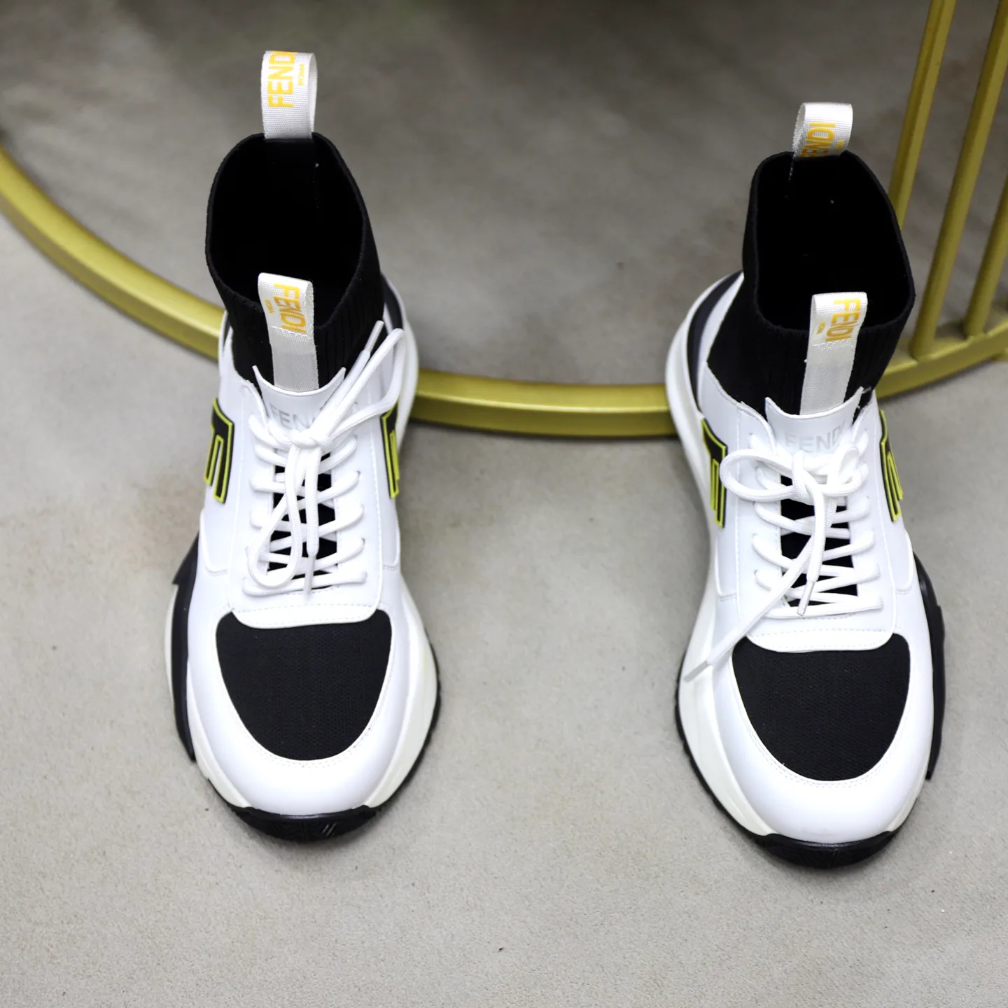 Кроссовки Женские Fendi 211478