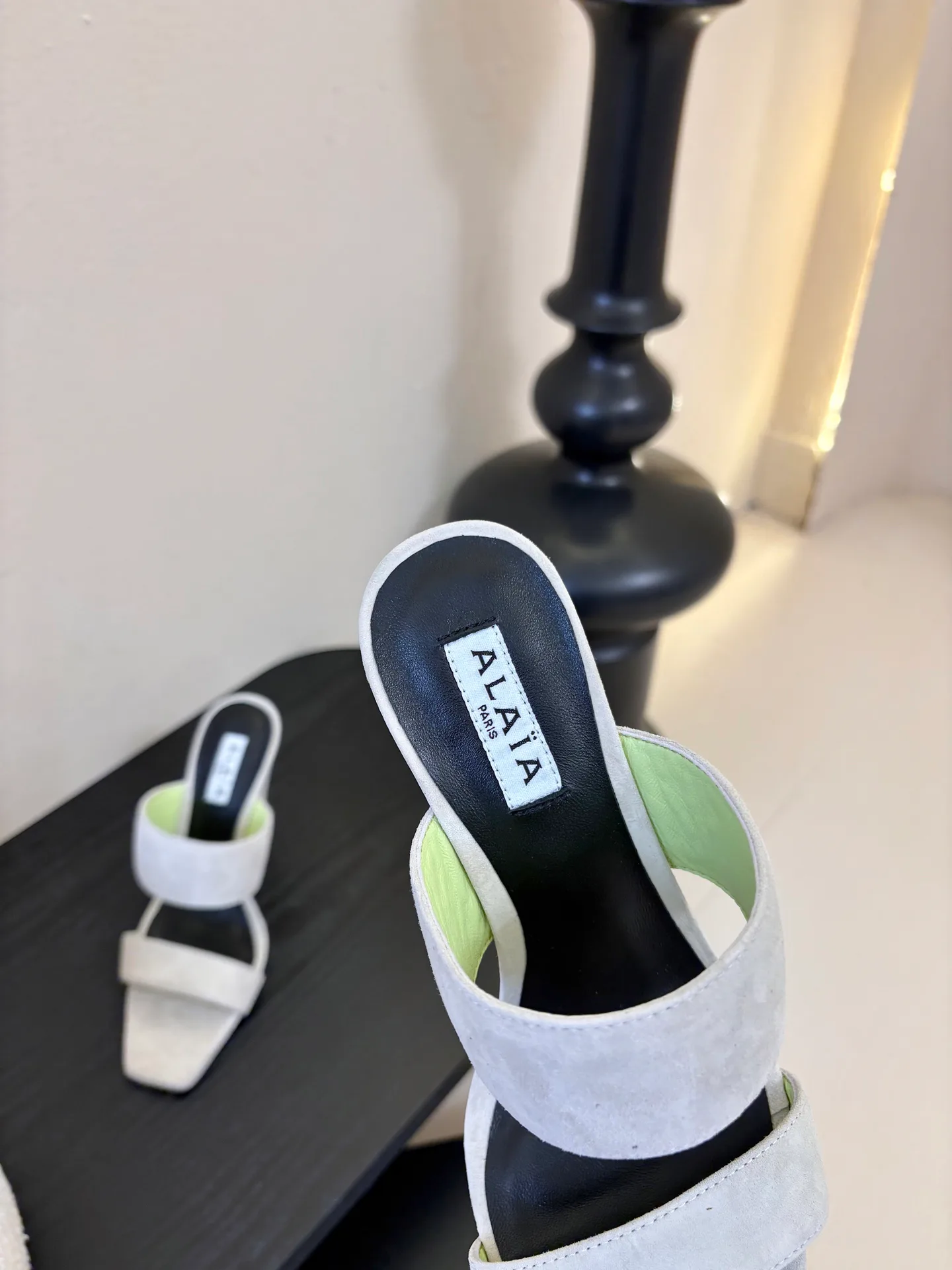 Босоножки Женские Alaia 5084577