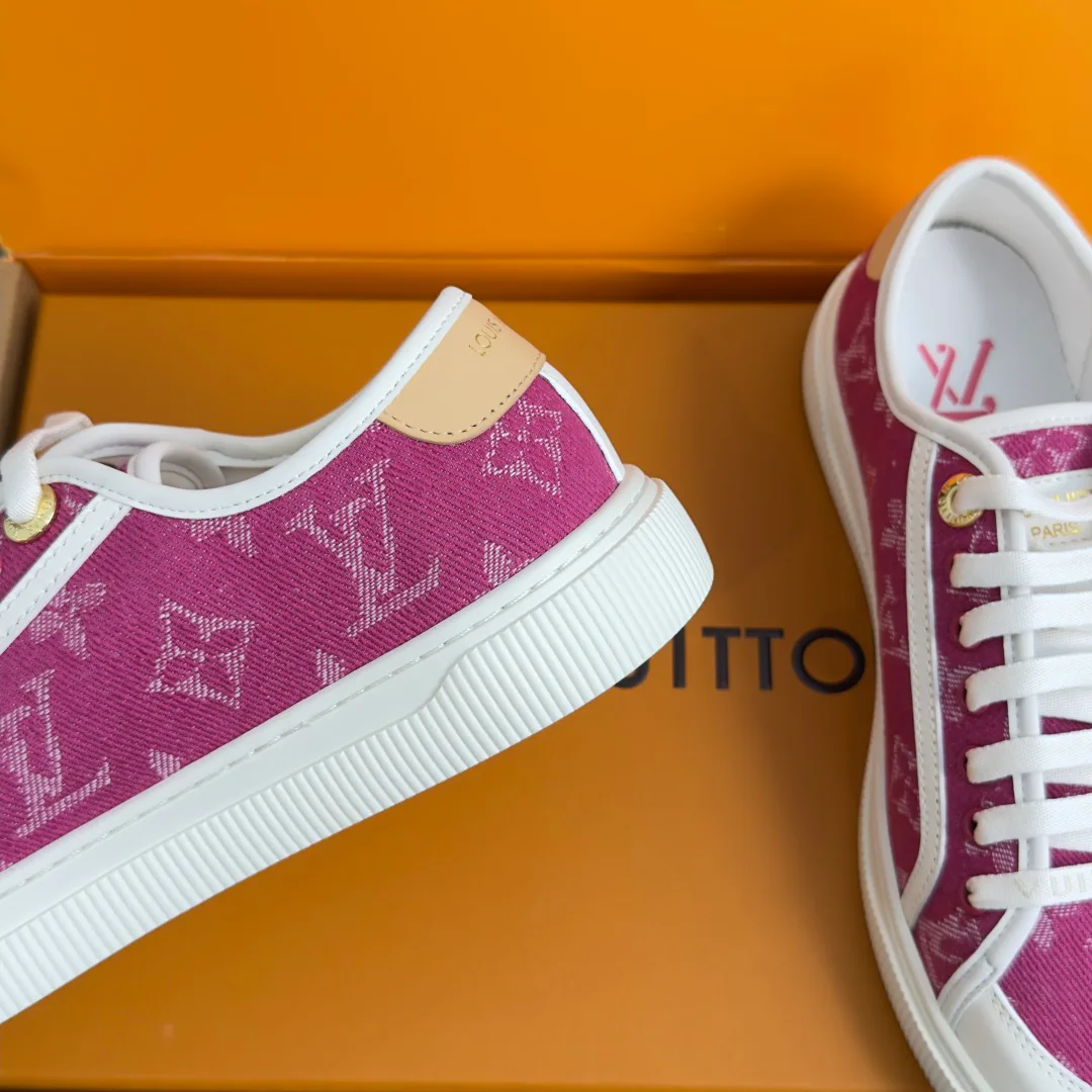 Кроссовки Женские Louis Vuitton 17950713
