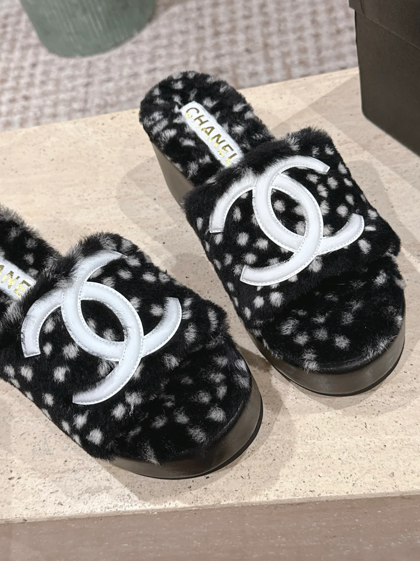 Тапочки Женские Chanel 18851181