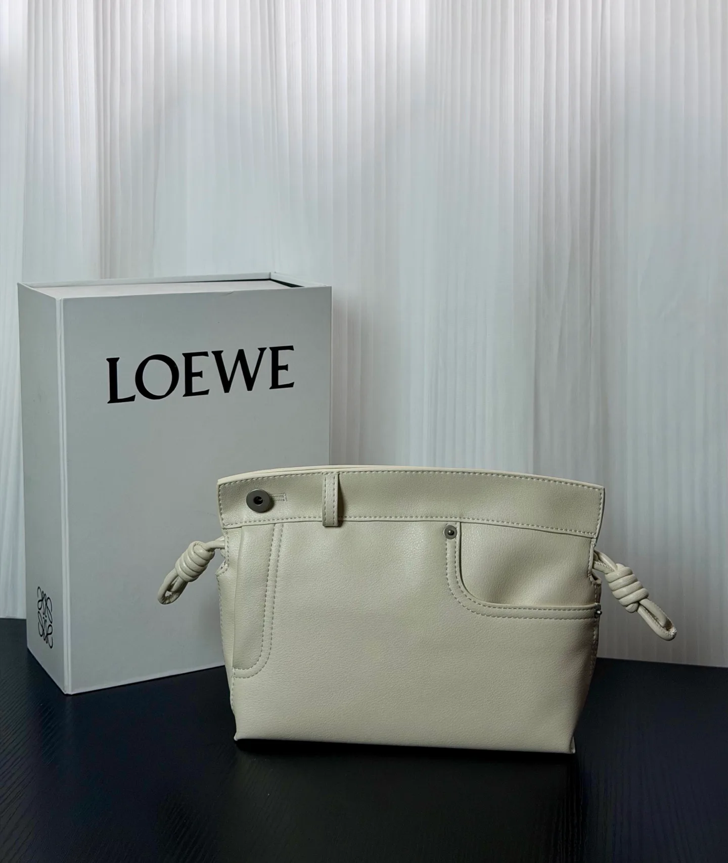 Классические Сумки Женские Loewe 12669060