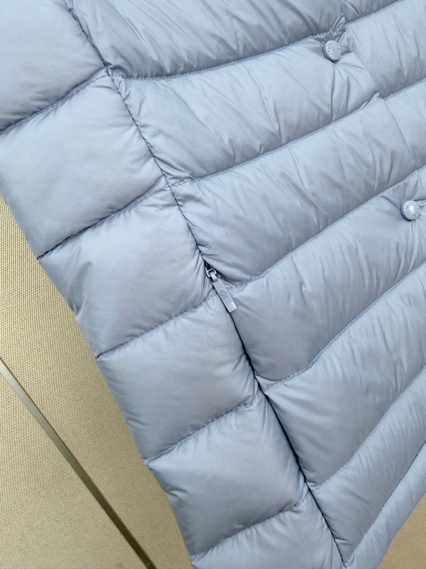 Куртки И Пуховики Женские Moncler 18108521