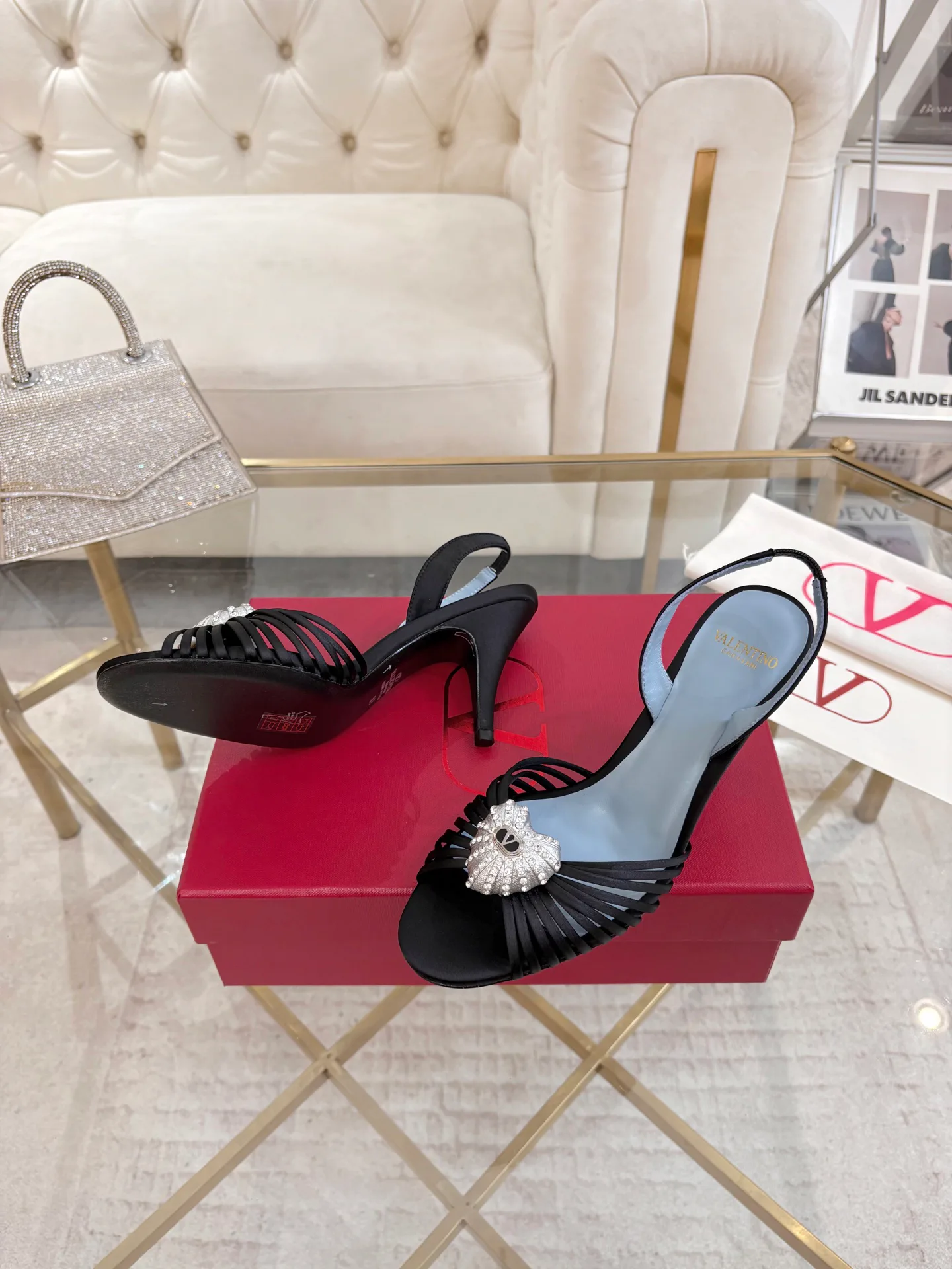 Босоножки Женские Valentino 18135285