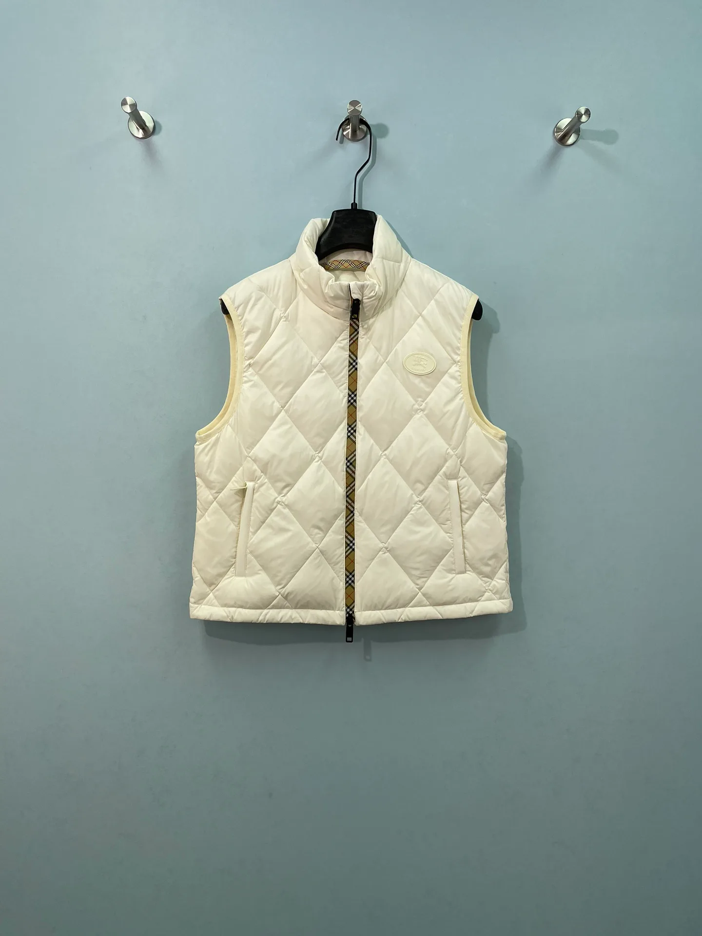 Жилеты Женские Burberry 18612407
