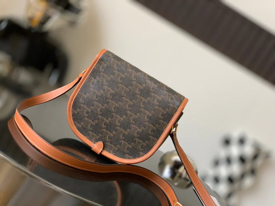 Сумки На Ремне Женские Celine 12604674