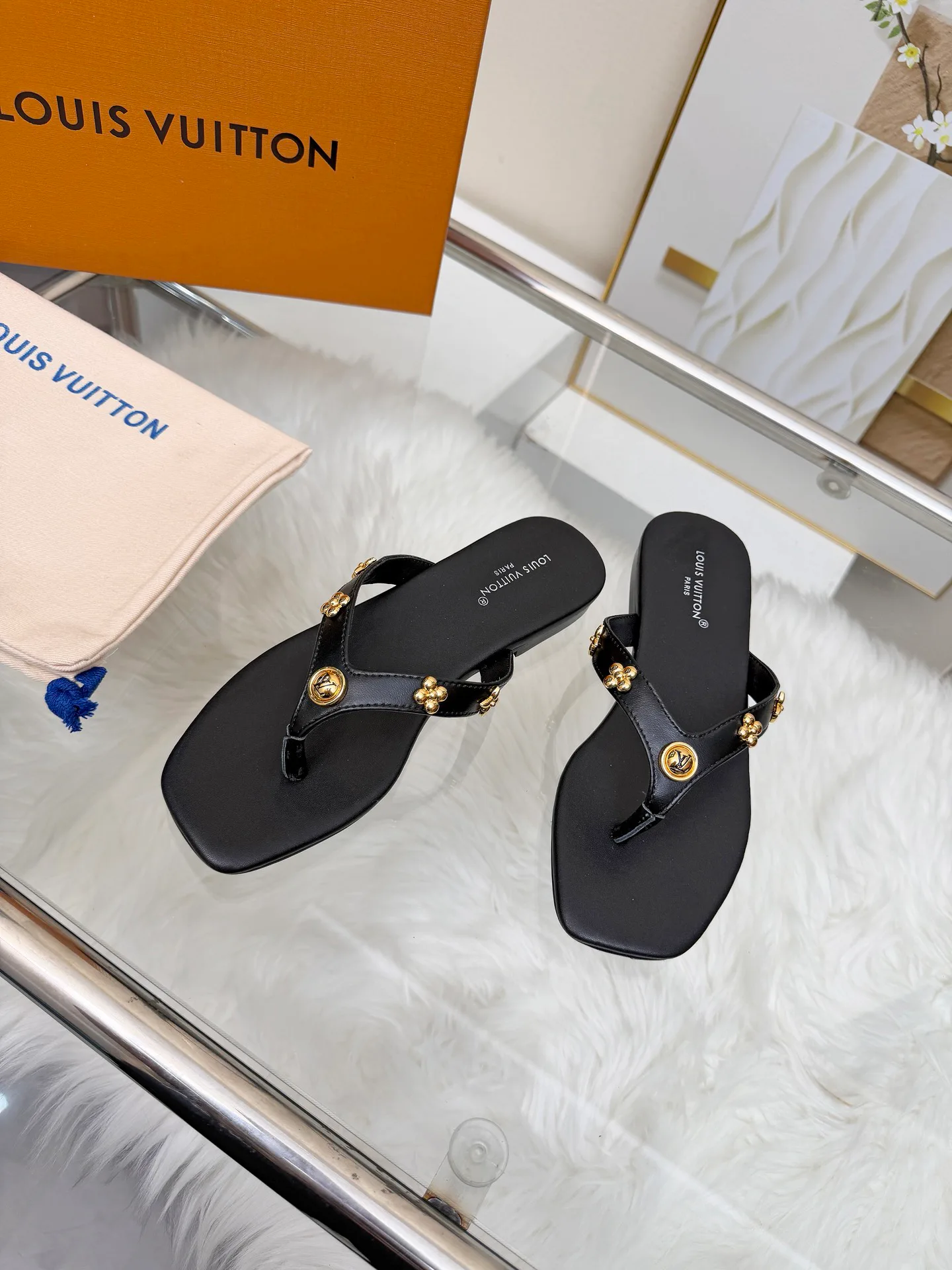 Шлепанцы Женские Louis Vuitton 13253501