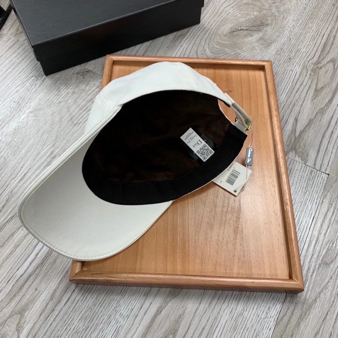 Головные Уборы Christian Dior 12882078