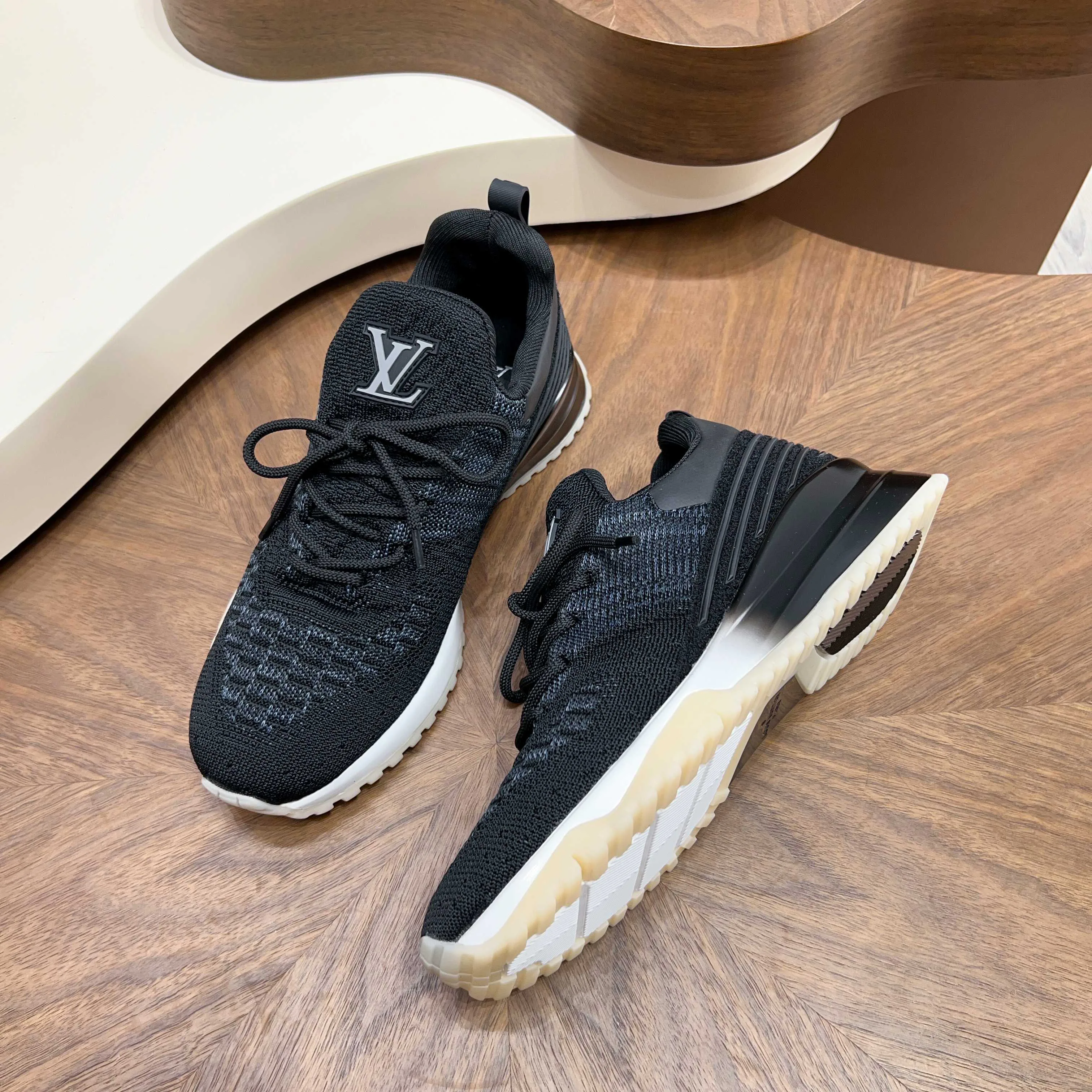 Кроссовки Мужские Louis Vuitton 631050