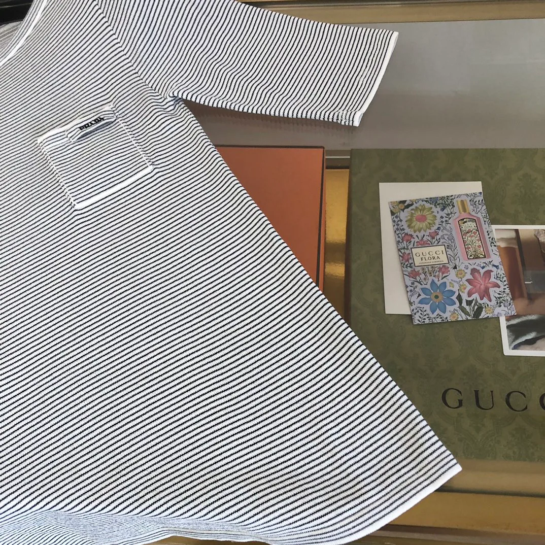 Футболки Женские Prada 13556055