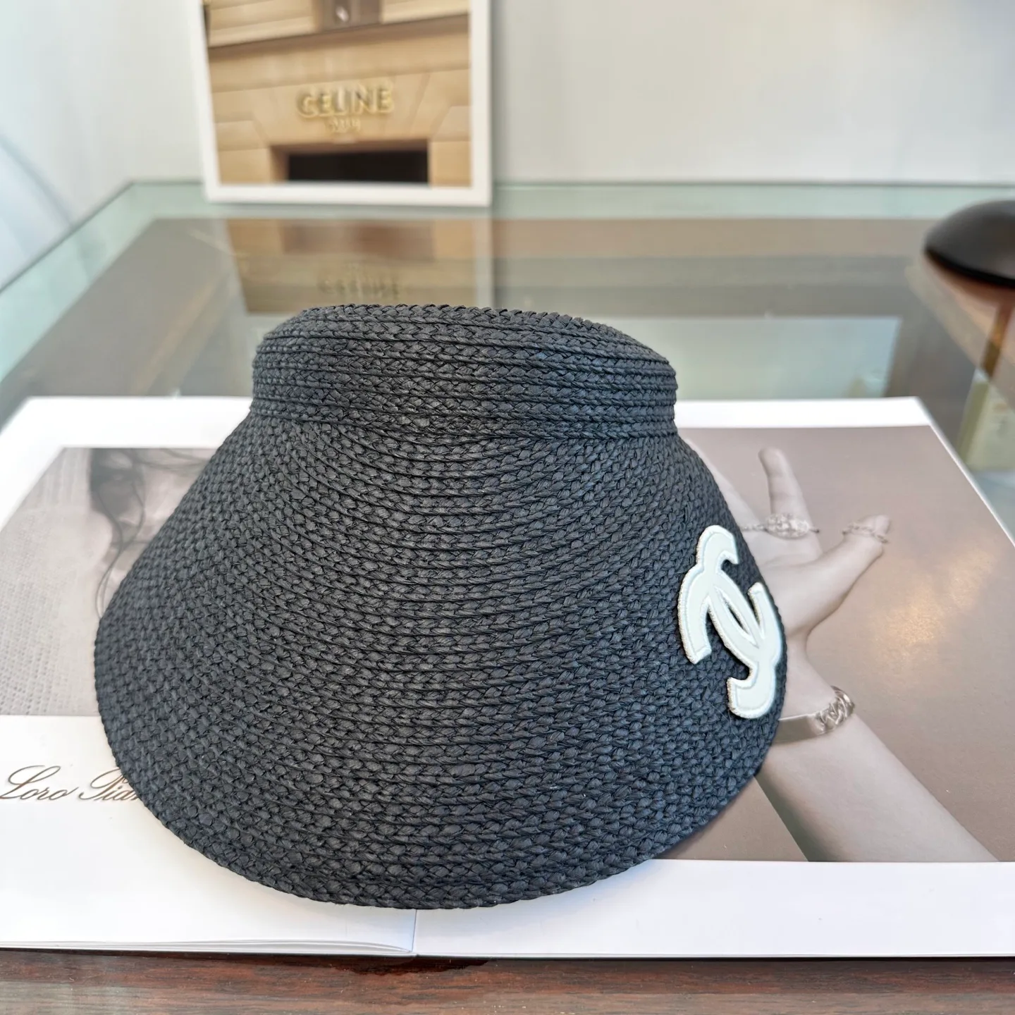 Головные Уборы Chanel 11416582