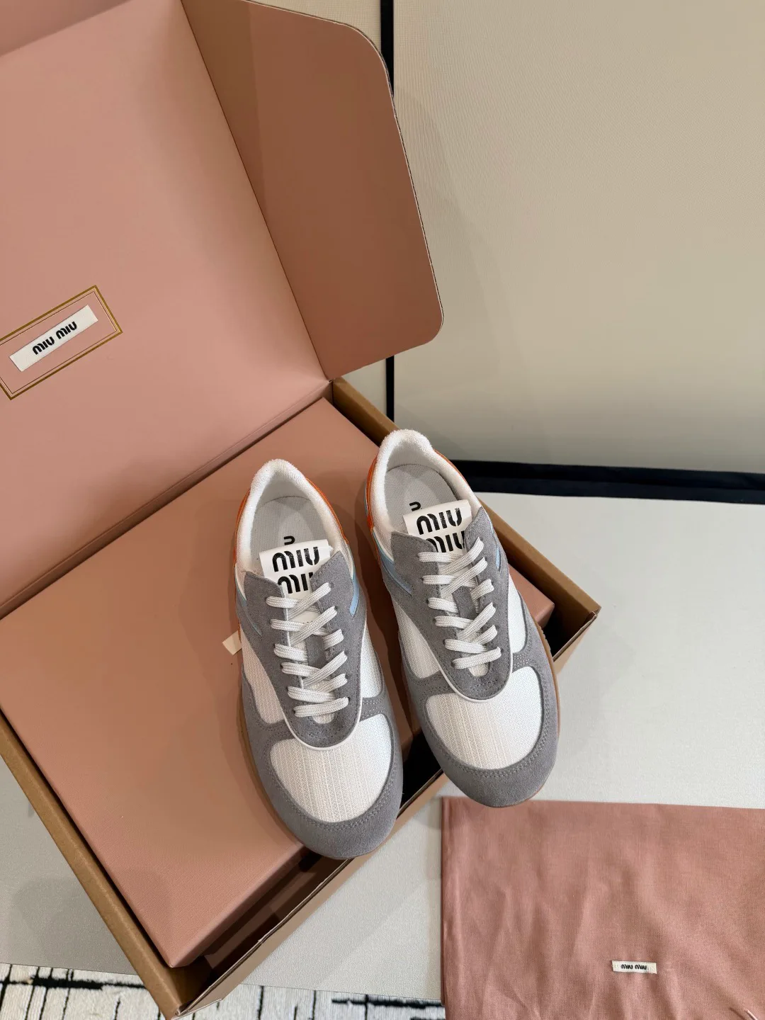 Кроссовки Женские Miu Miu 1866021