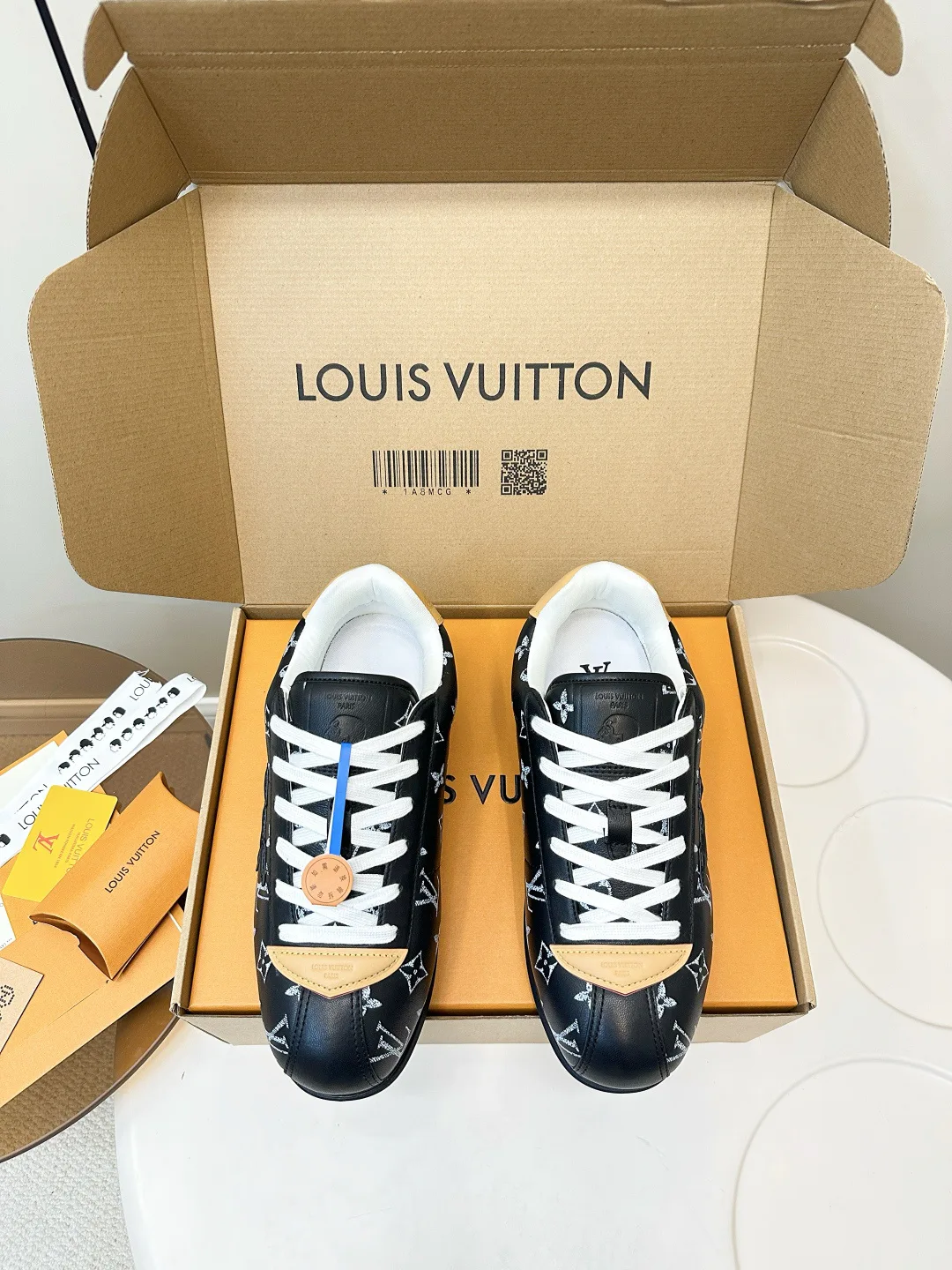 Кроссовки Женские Louis Vuitton 4948542