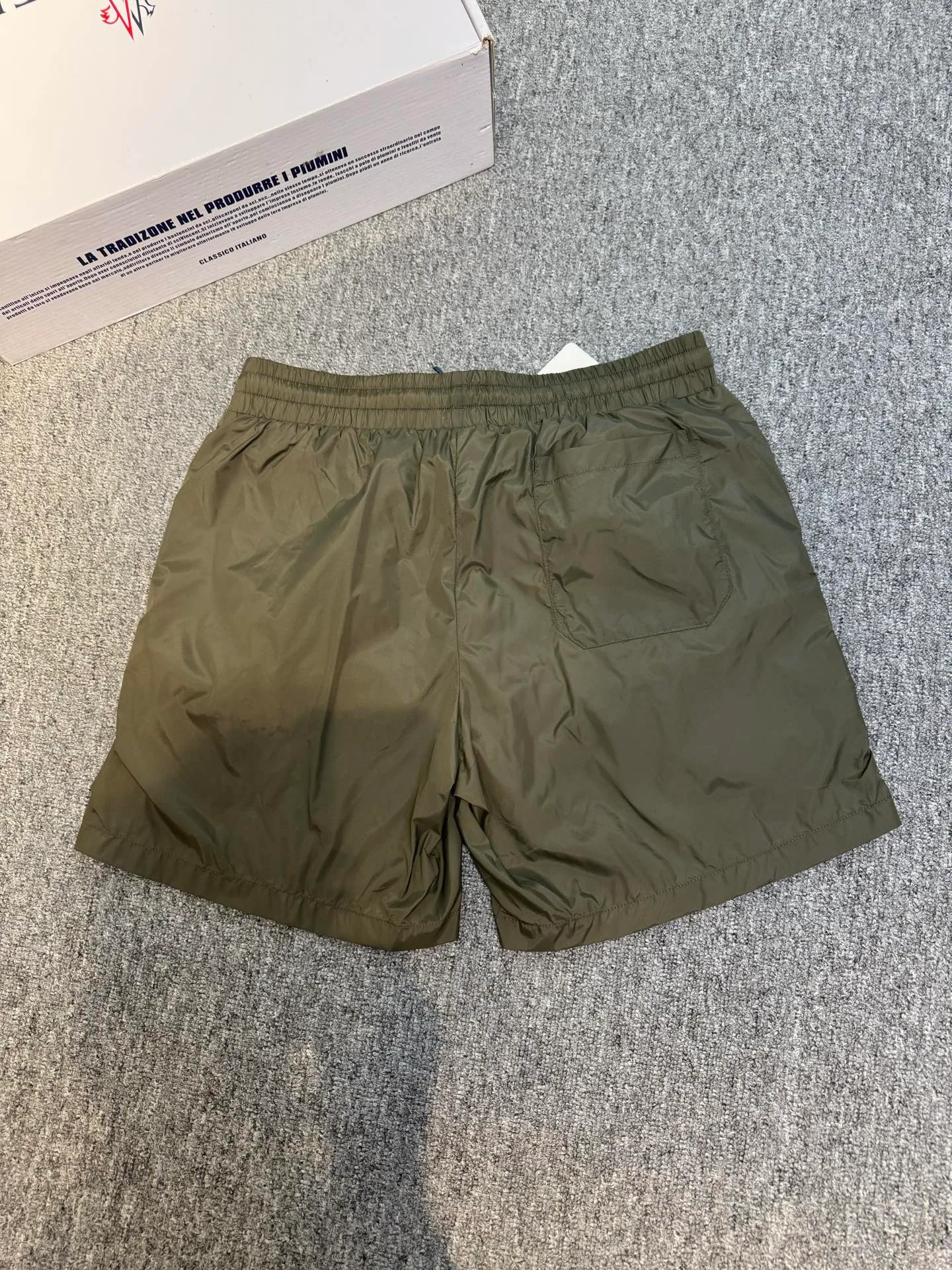 Шорты Женские Moncler 9599113