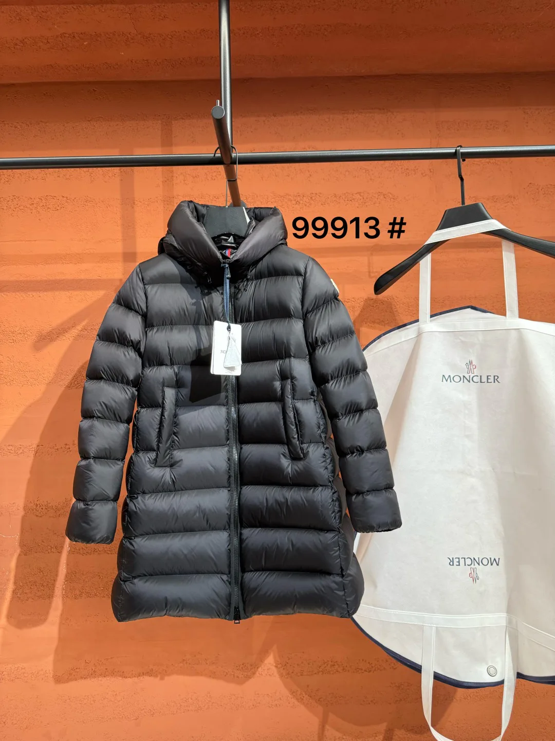 Куртки И Пуховики Женские Moncler 19468300
