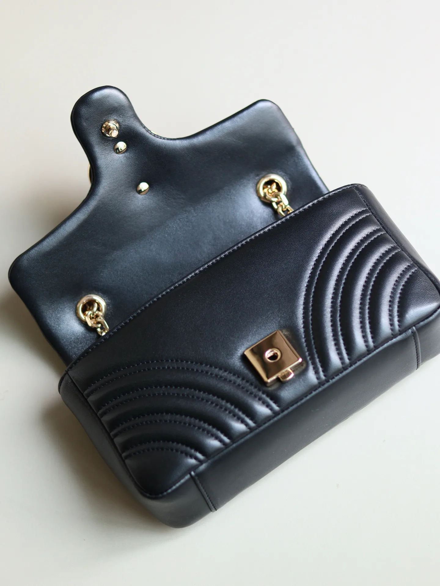 Классические Сумки Женские Gucci 12721380