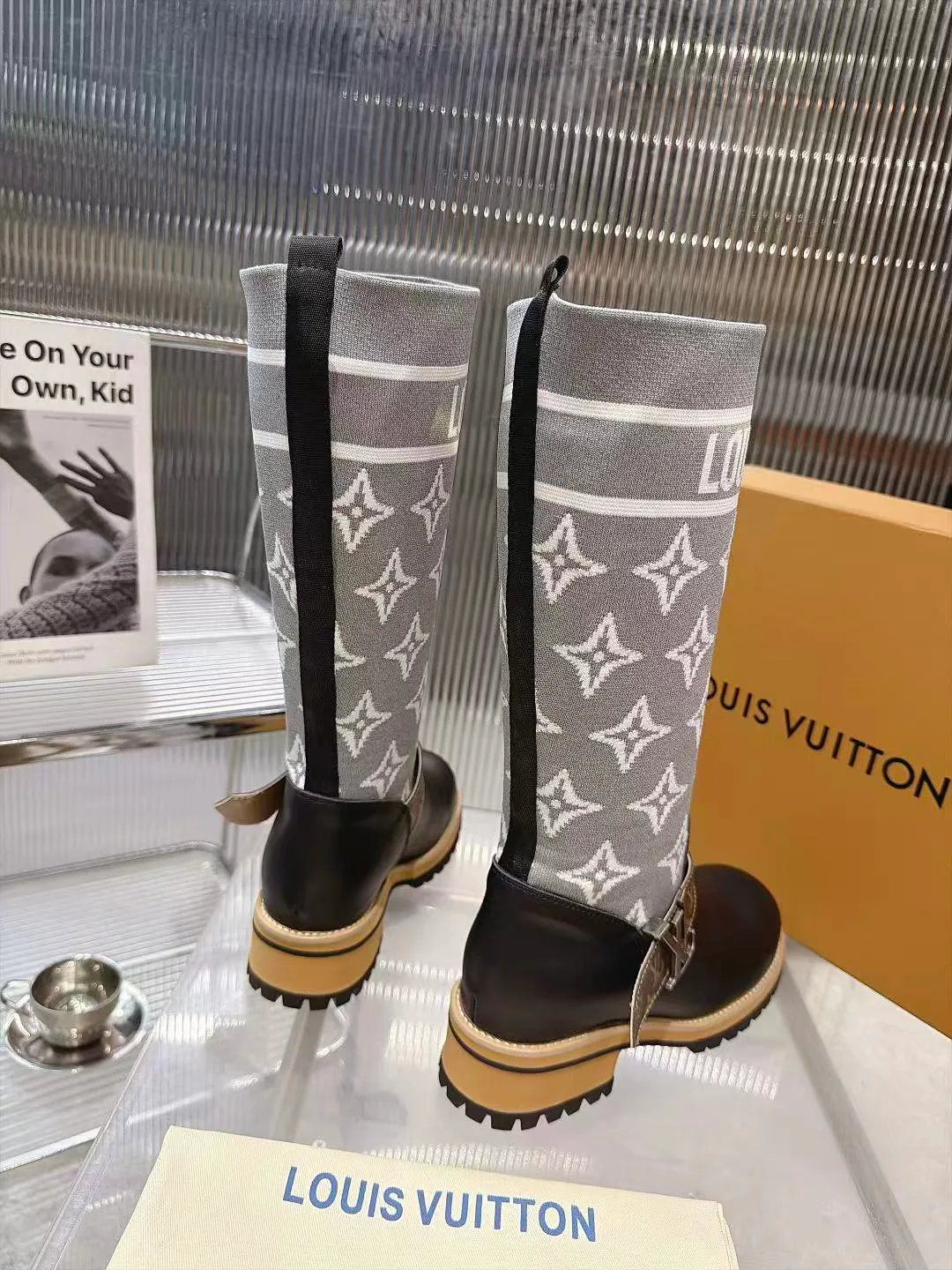 Сапоги Женские Louis Vuitton 18740773