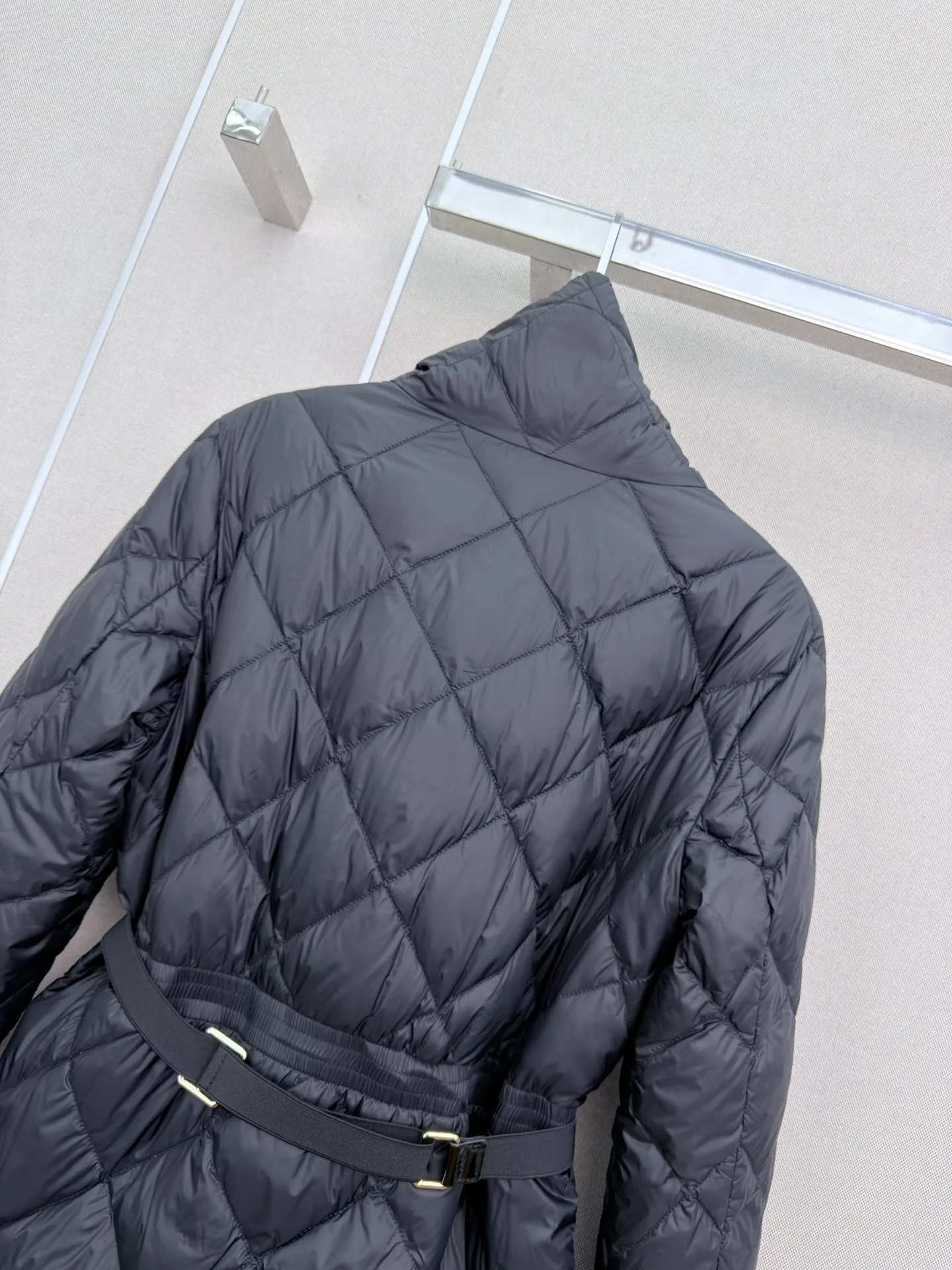 Куртки И Пуховики Женские Max Mara 18108362