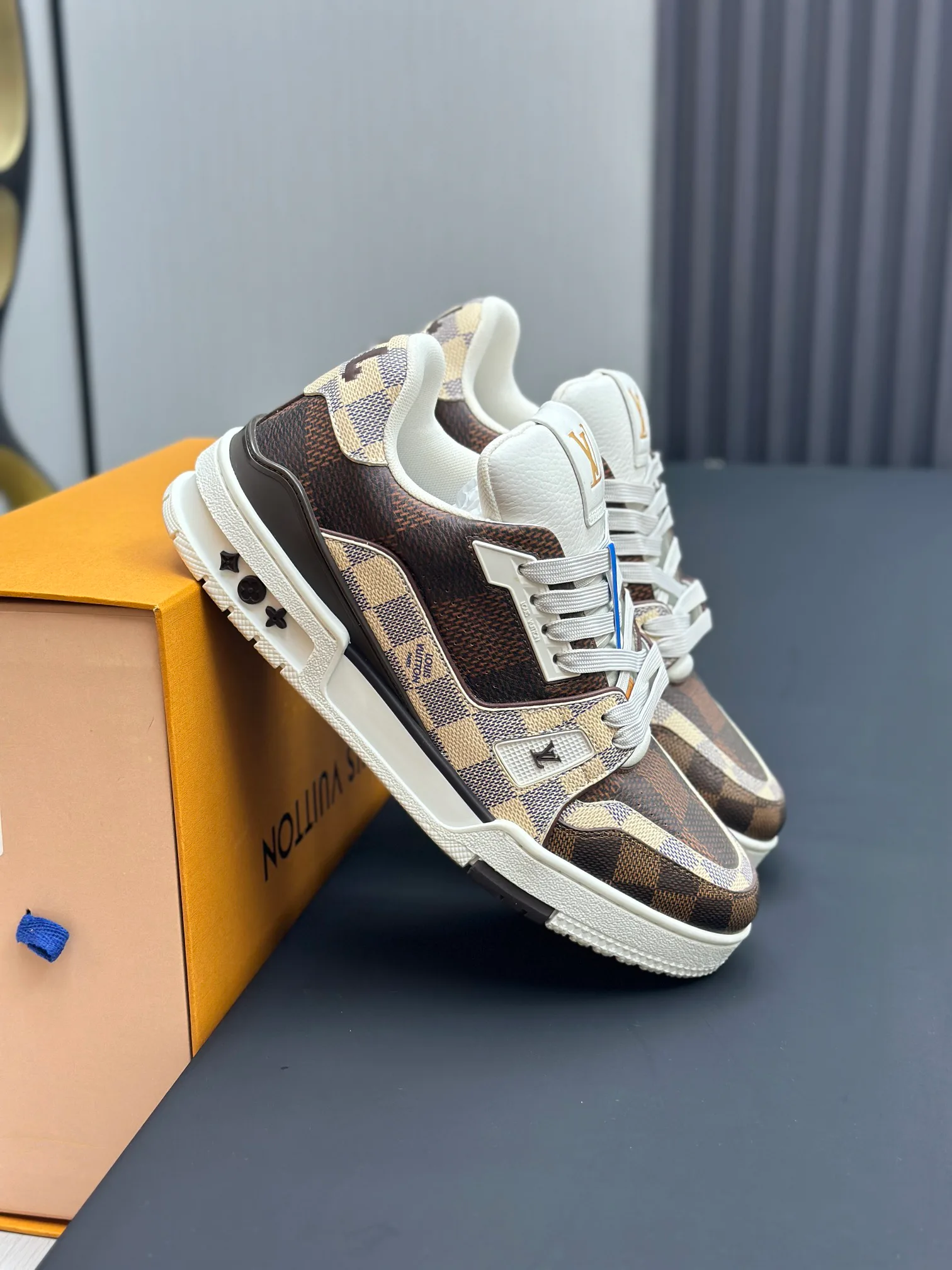 Кроссовки Женские Louis Vuitton 272014