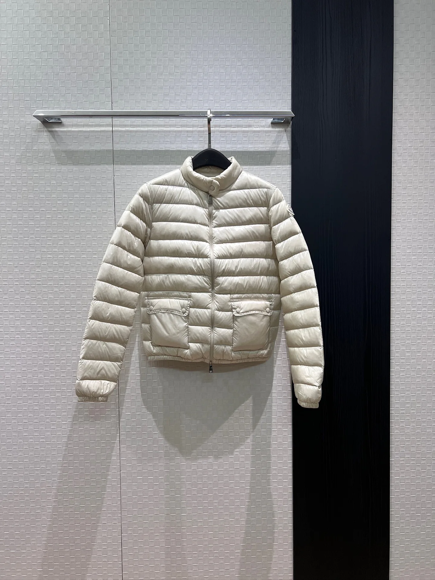 Куртки И Пуховики Женские Moncler 18778361