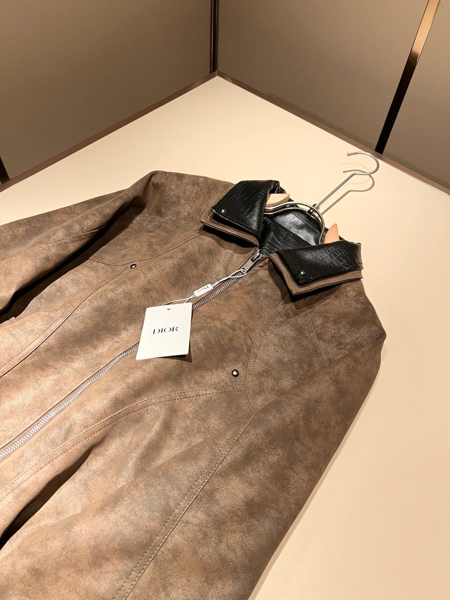 Кожаные Куртки И Дублёнки Мужские Christian Dior 1012328